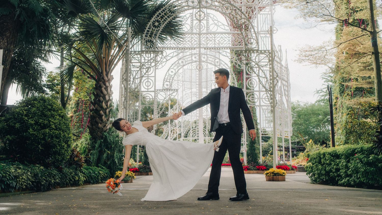 rom wedding photography gardens by the bay singapore