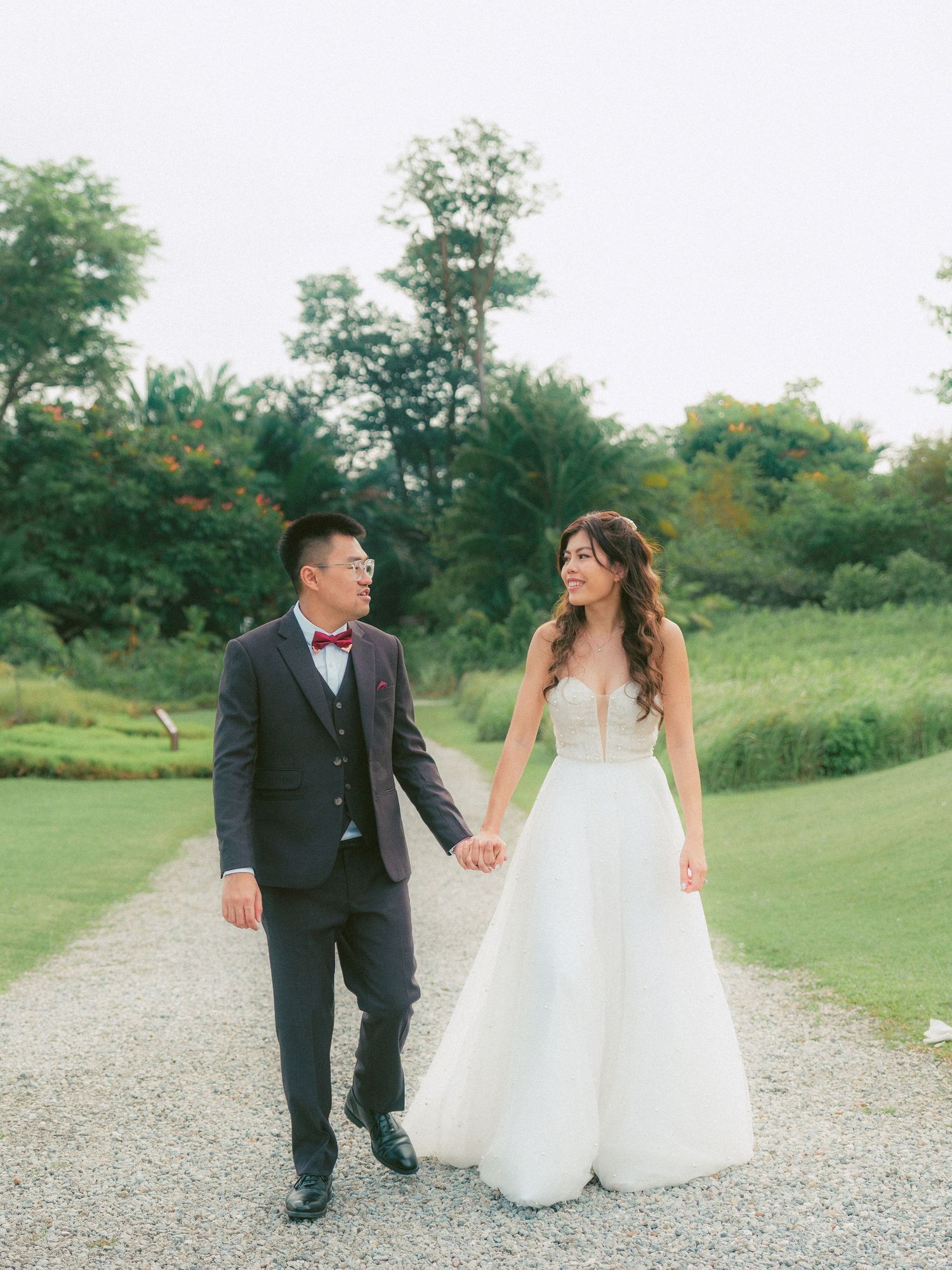 documentary wedding photography singapore couple shoot