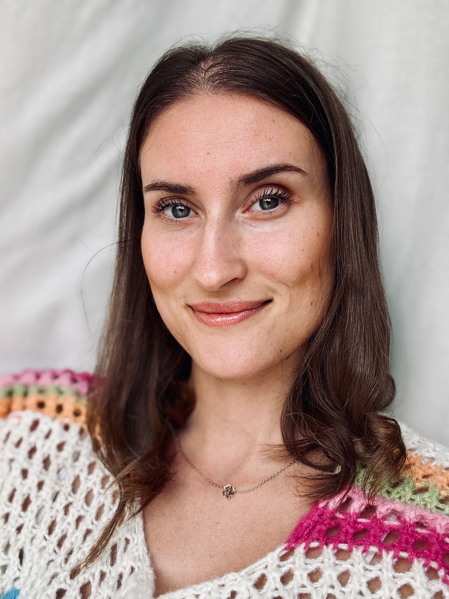Head shot - Adinda