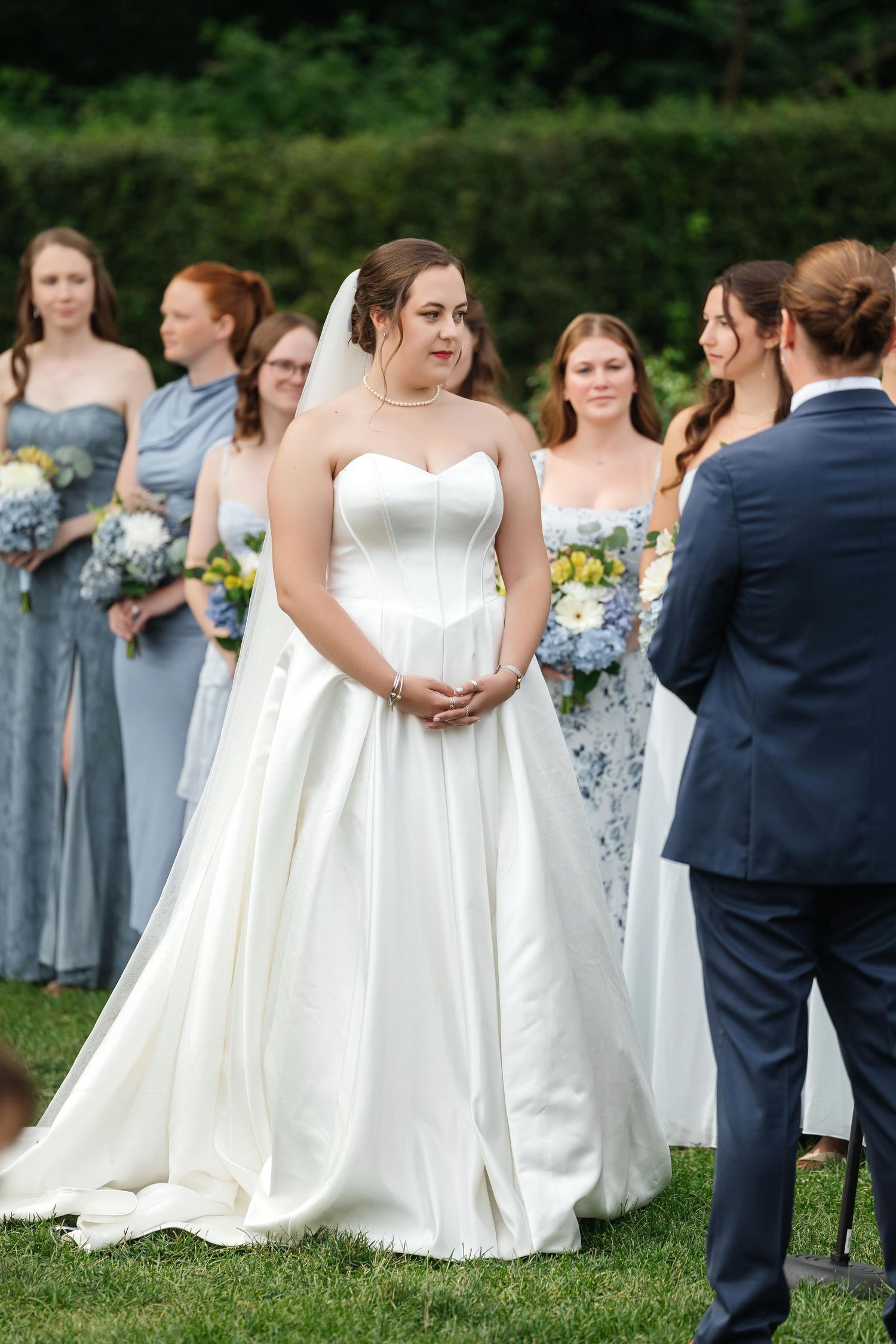 Outdoor wedding ceremony at Sunken Gardens St. Petersburg FL, wedding photographer Grand Photo Karyna Oliinyk