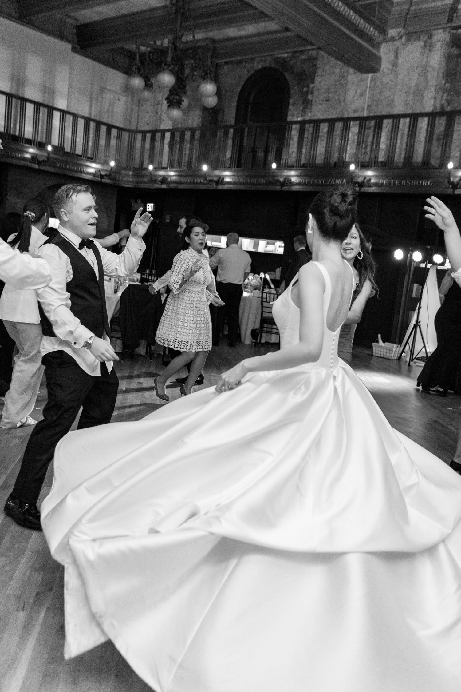 Wedding Reception at Tampa Edition in Tampa, FL, wedding photographer Grand Photo Karyna Oliinyk