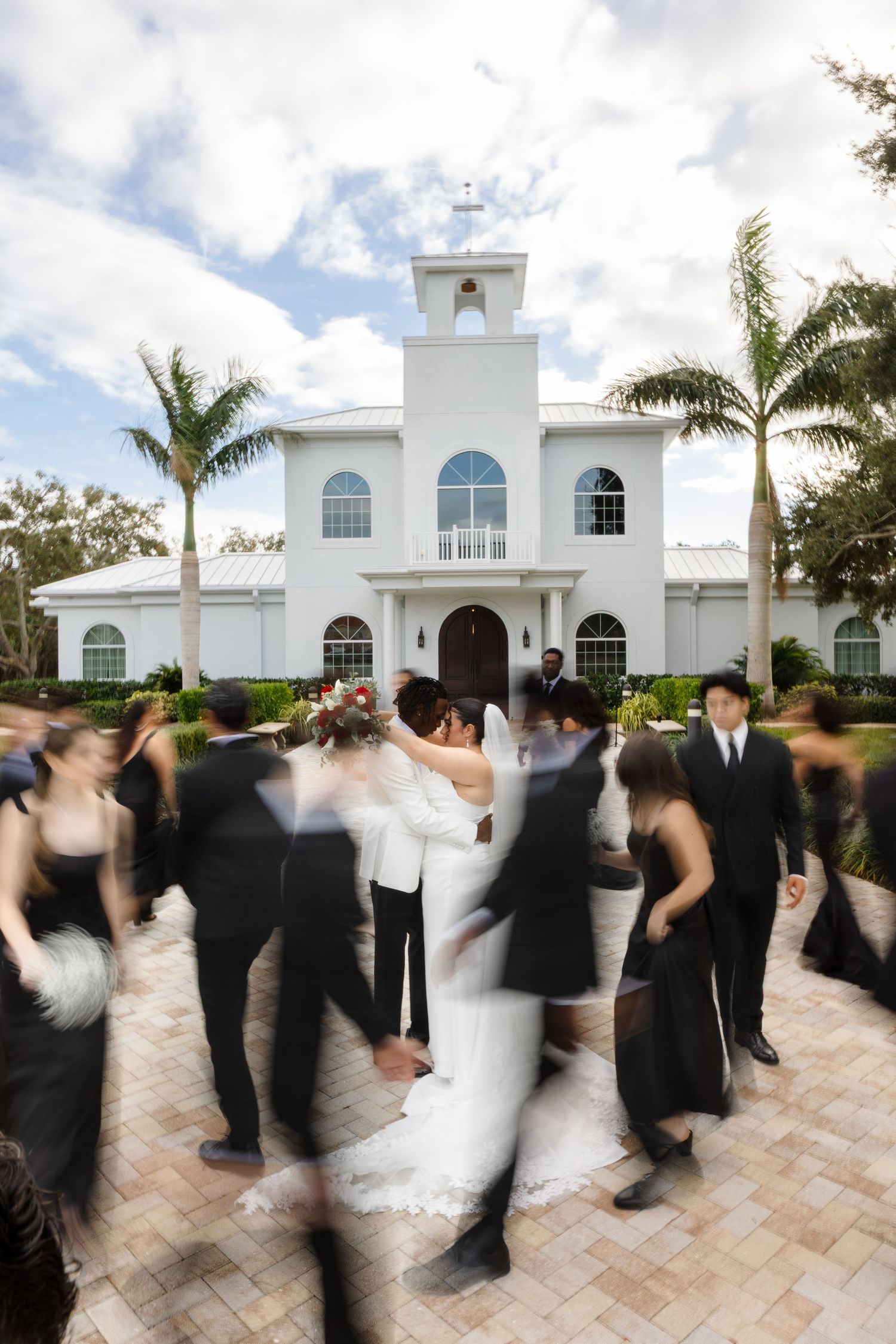 Wedding party with bride and groom in luxury blur at Harborside Chapel Safety Harbor FL, wedding photographer Grand Photo Karyna Oliinyk