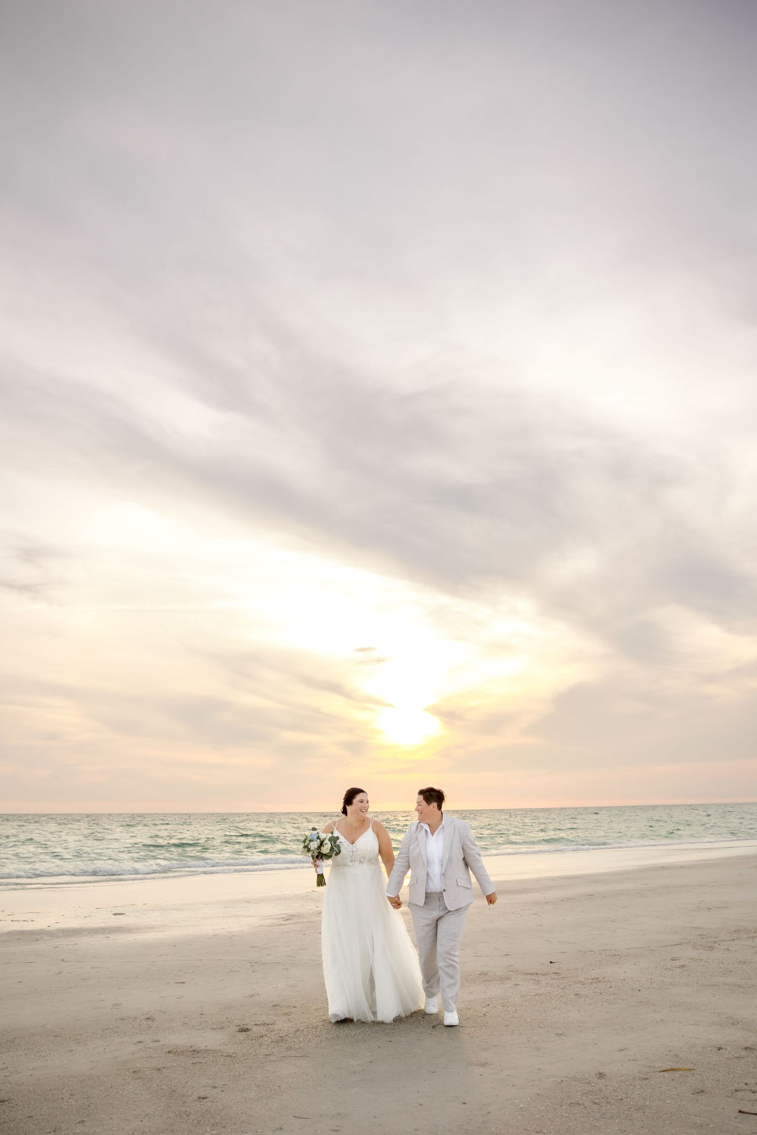 Wedding at The Grand Pavilion at The Sandbar FL, wedding photographer Grand Photo Karyna Oliinyk