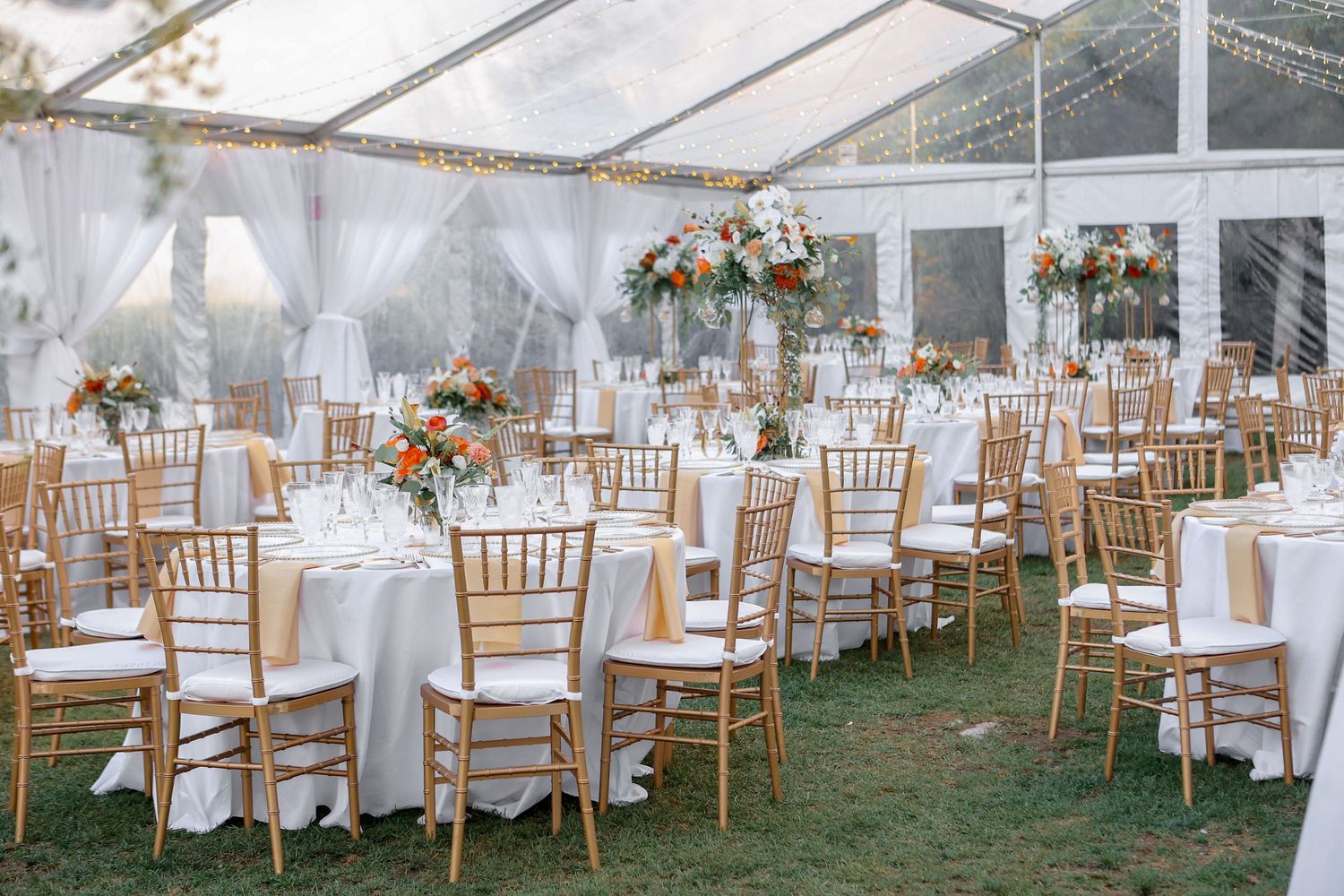 Elegant outdoor wedding reception at Bella Cosa  in Lake Wales, FL, wedding photographer Grand Photo Karyna Oliinyk