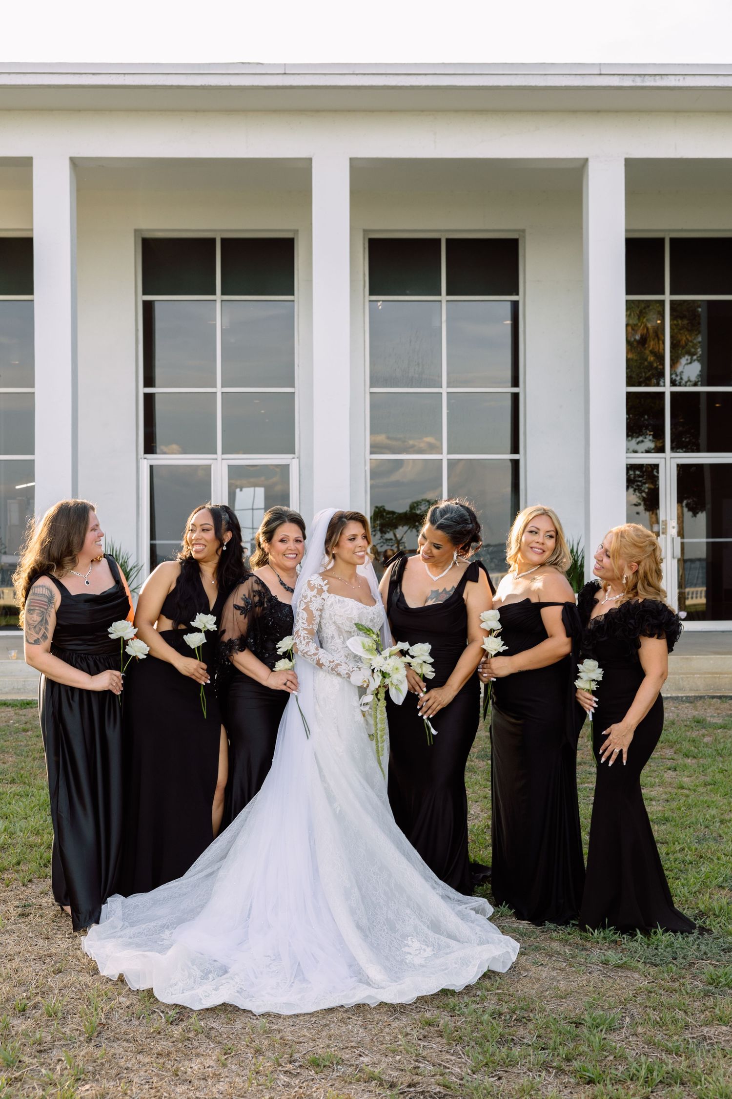 Bridal Party at Tampa Garden Club, Florida, captured by Grand Photo by Karyna Oliinyk
