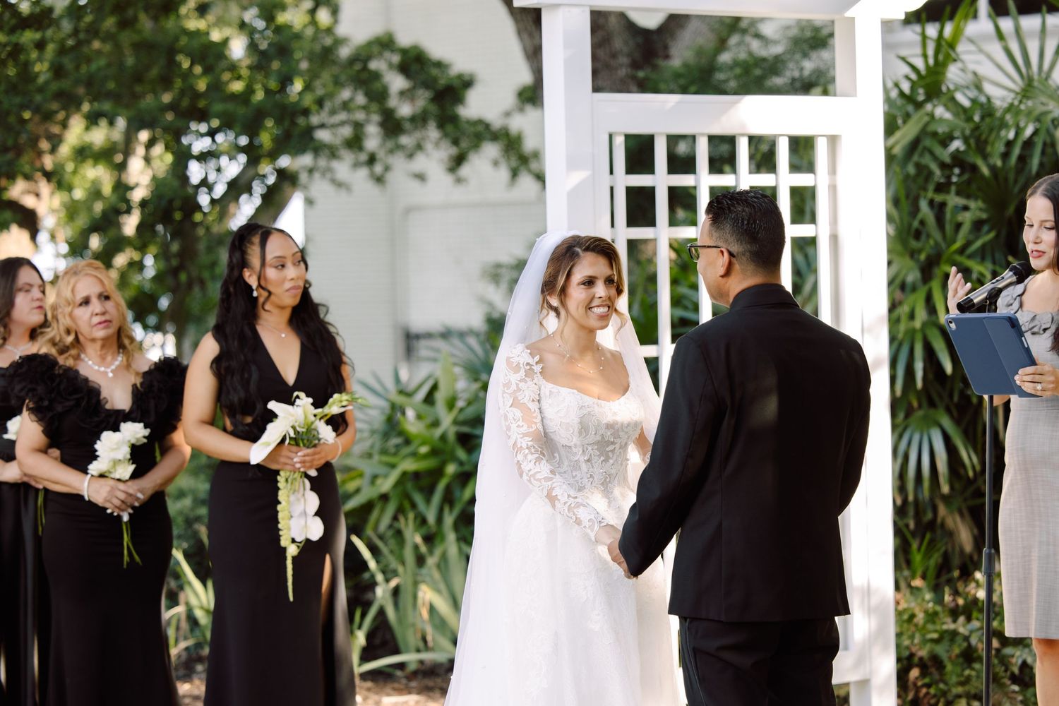 Wedding Ceremony at Tampa Garden Club, Florida, captured by Grand Photo by Karyna Oliinyk