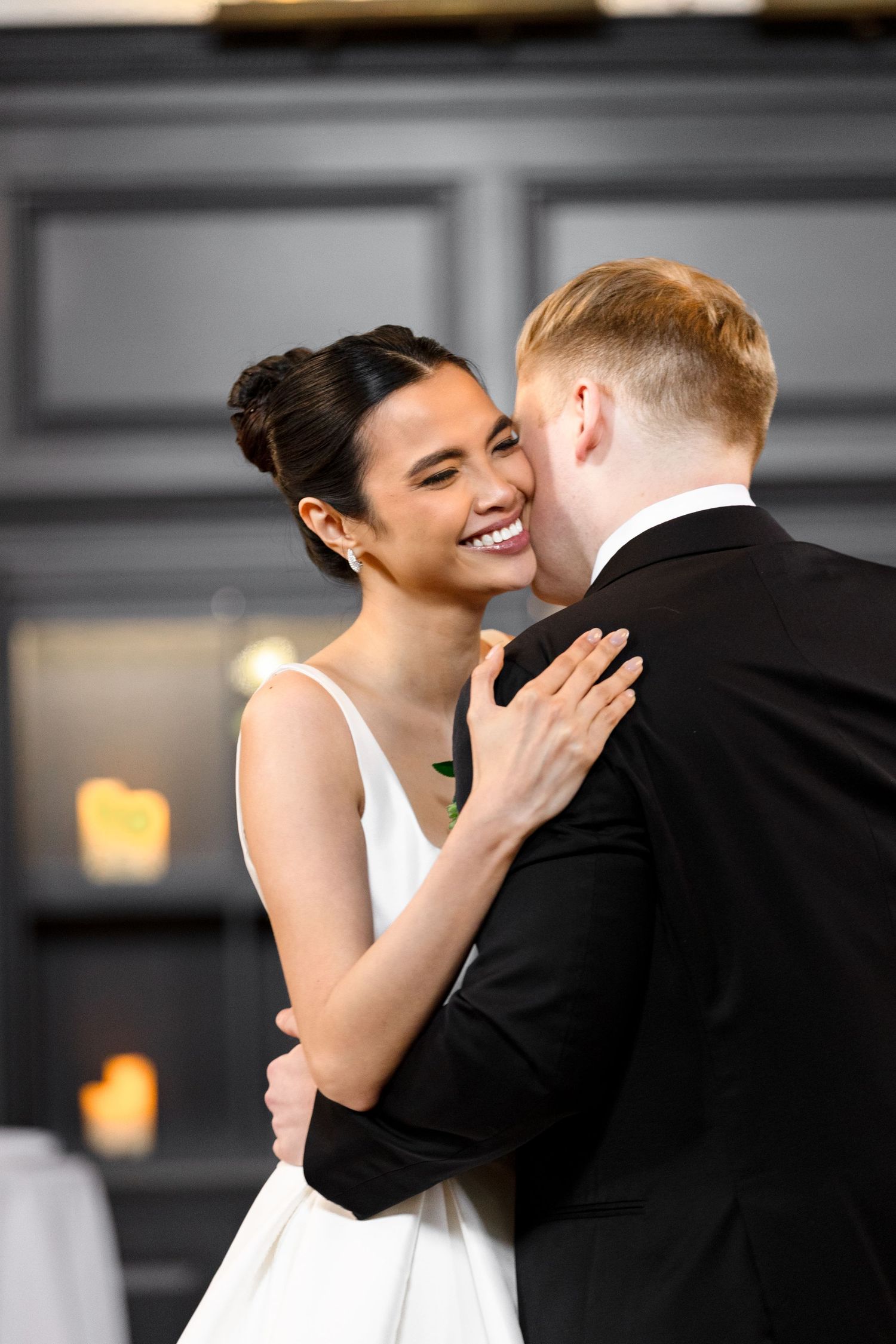 Wedding reception at The Edition in Tampa, FL, wedding photographer Grand Photo Karyna Oliinyk