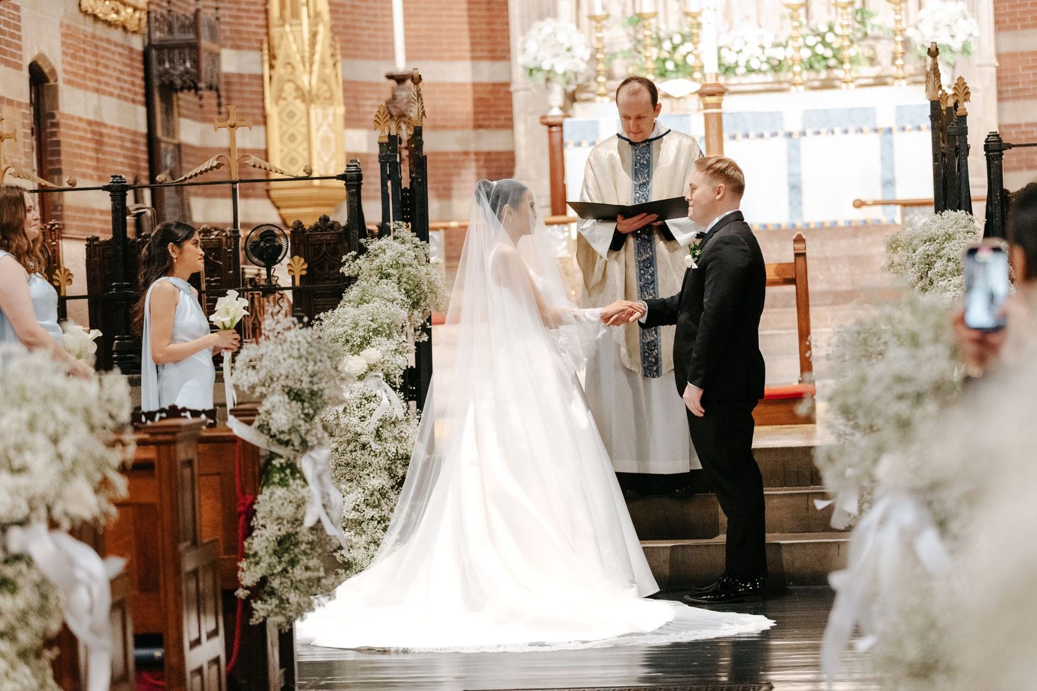 Wedding ceremony at Sacred Heart Catholic Church in Tampa, FL, wedding photographer Grand Photo Karyna Oliinyk