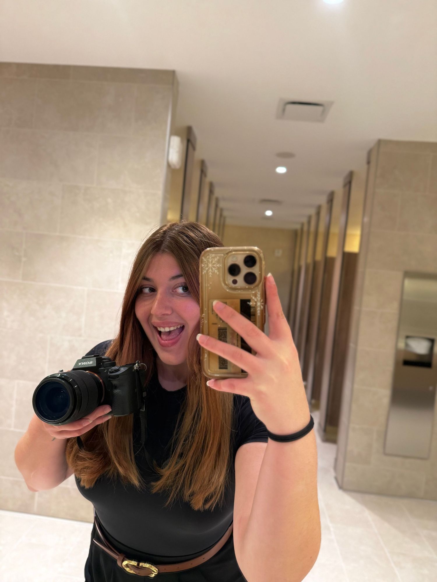 Meet Lumi Amoris — capturing real, emotional moments through photo, video & content creation with a natural, timeless style.