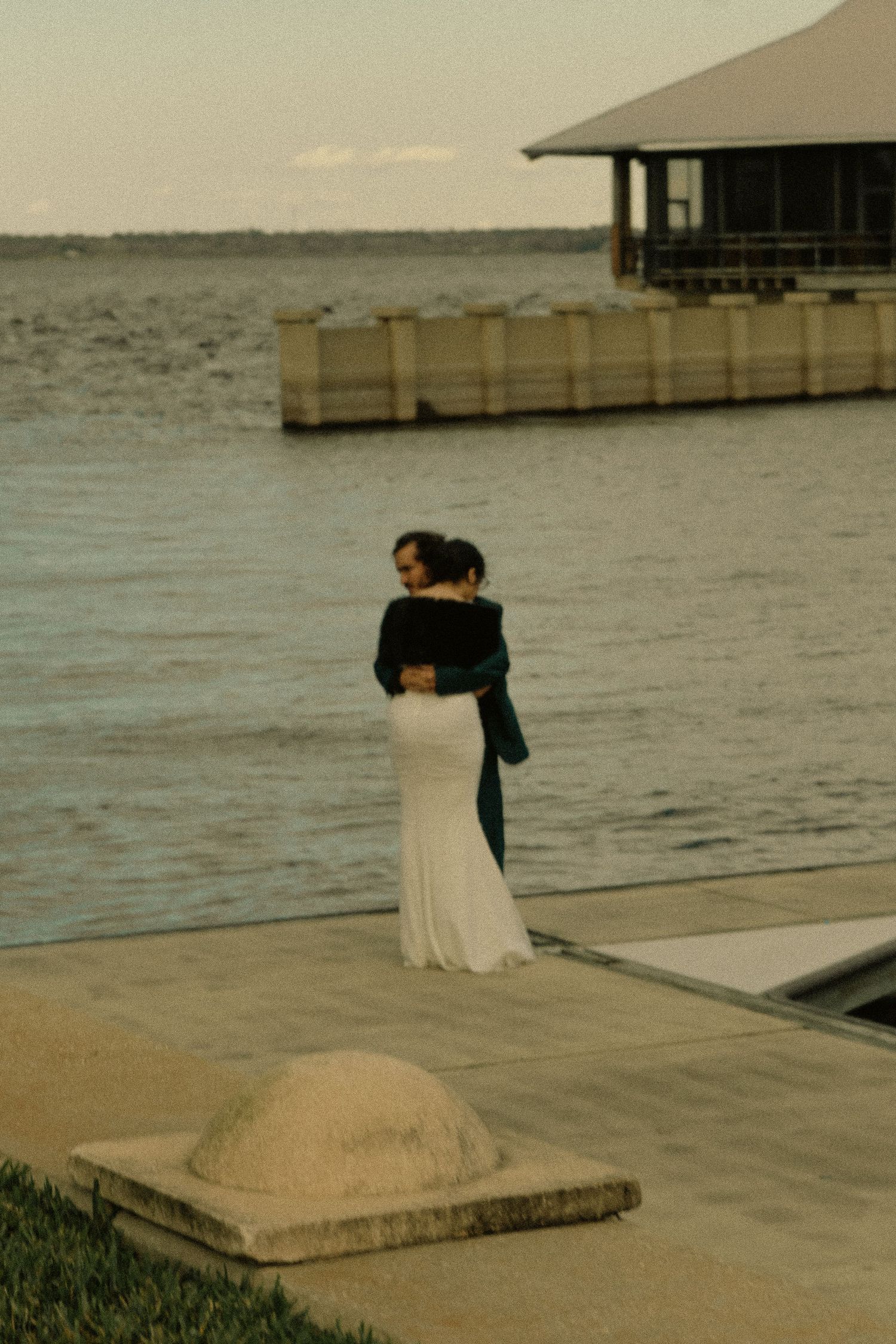 destination wedding photography philadelphia and florida modern storytelling