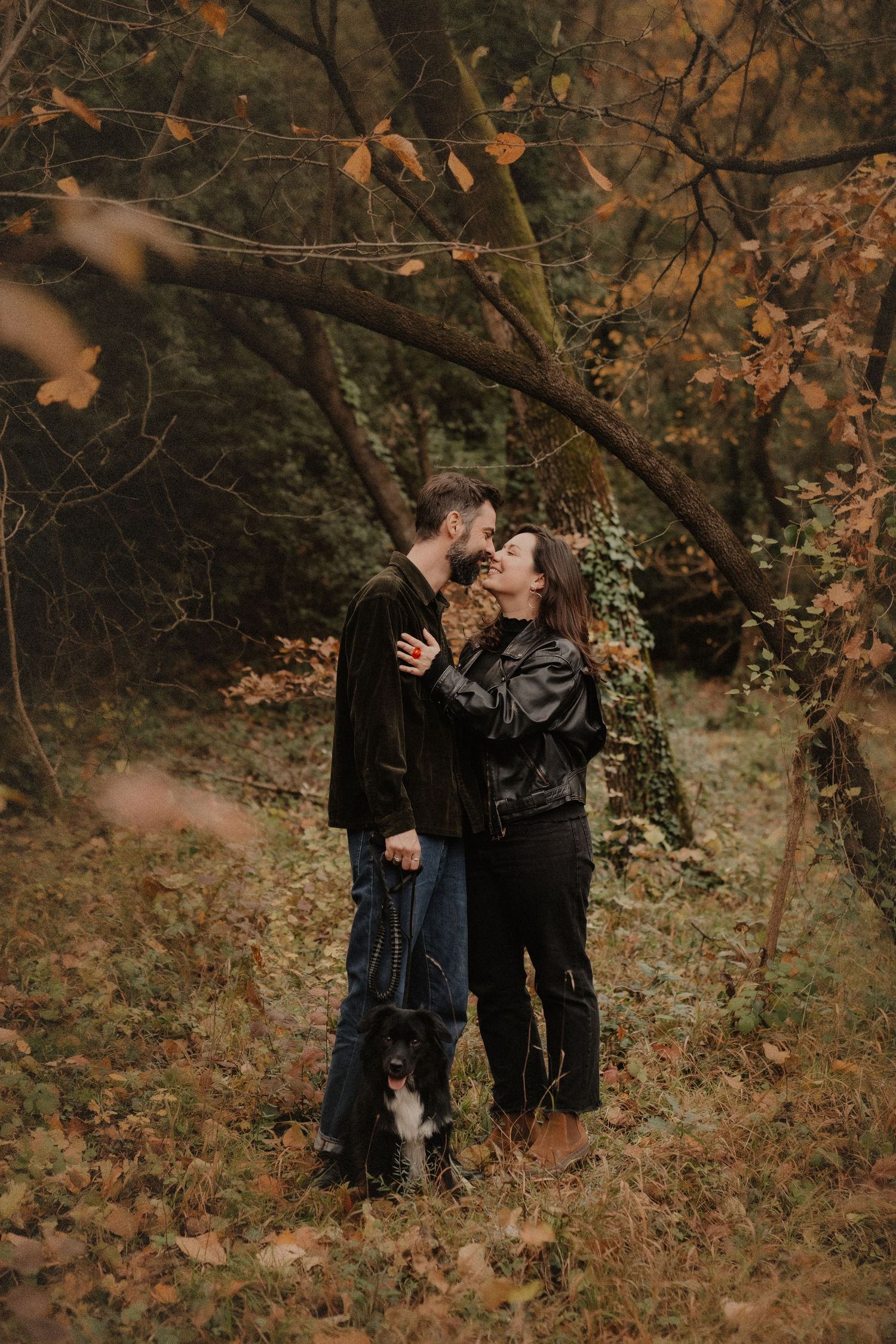 Photographe couple à Montpellier ambiance naturelle