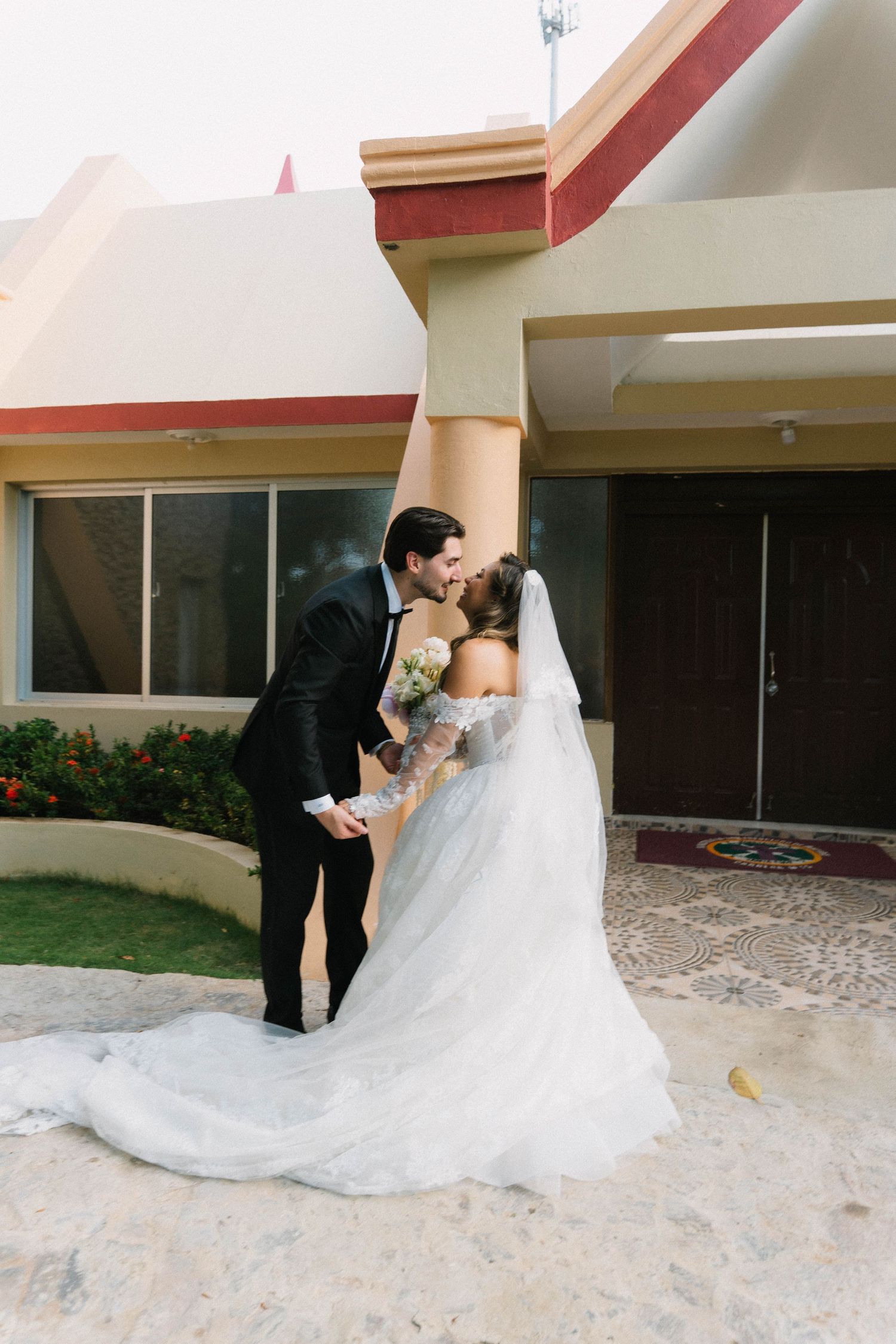 Emotional destination wedding moments in Las Terrenas Samana