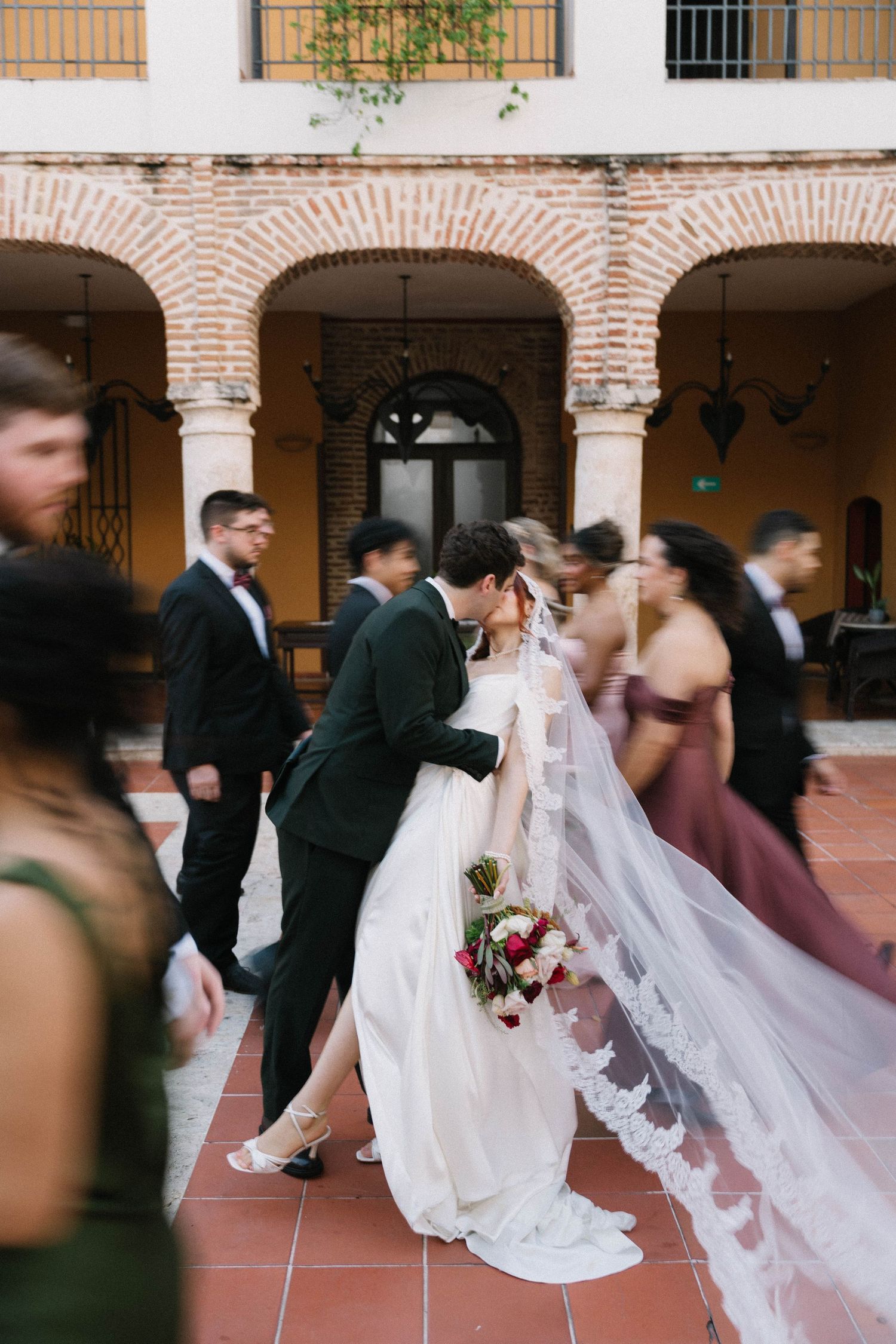 Emotional wedding moments in Zona Colonial Santo Domingo