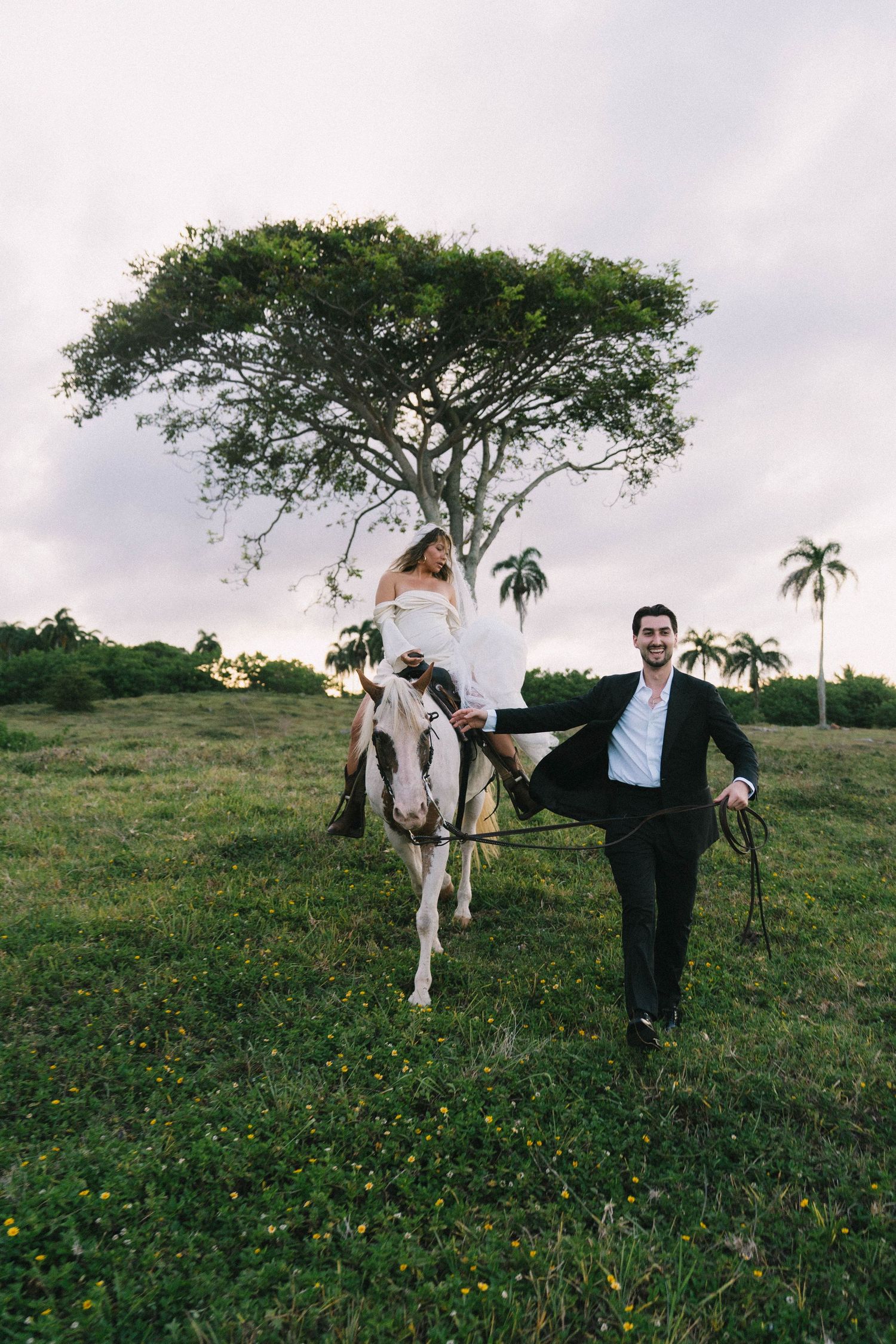 Intimate destination wedding in Las Terrenas Samana surrounded by nature
