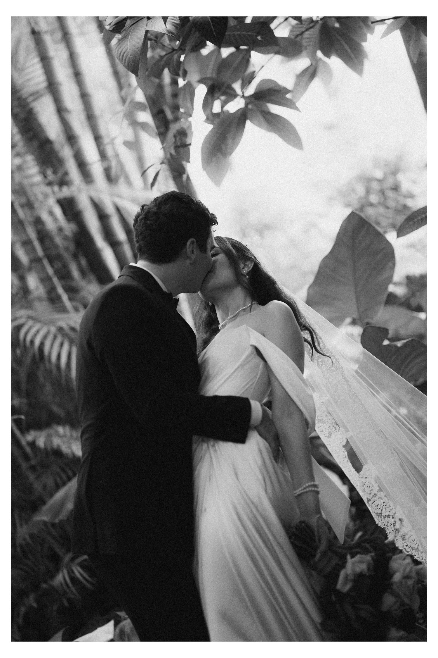 Bride and groom during their wedding in Zona Colonial Santo Domingo