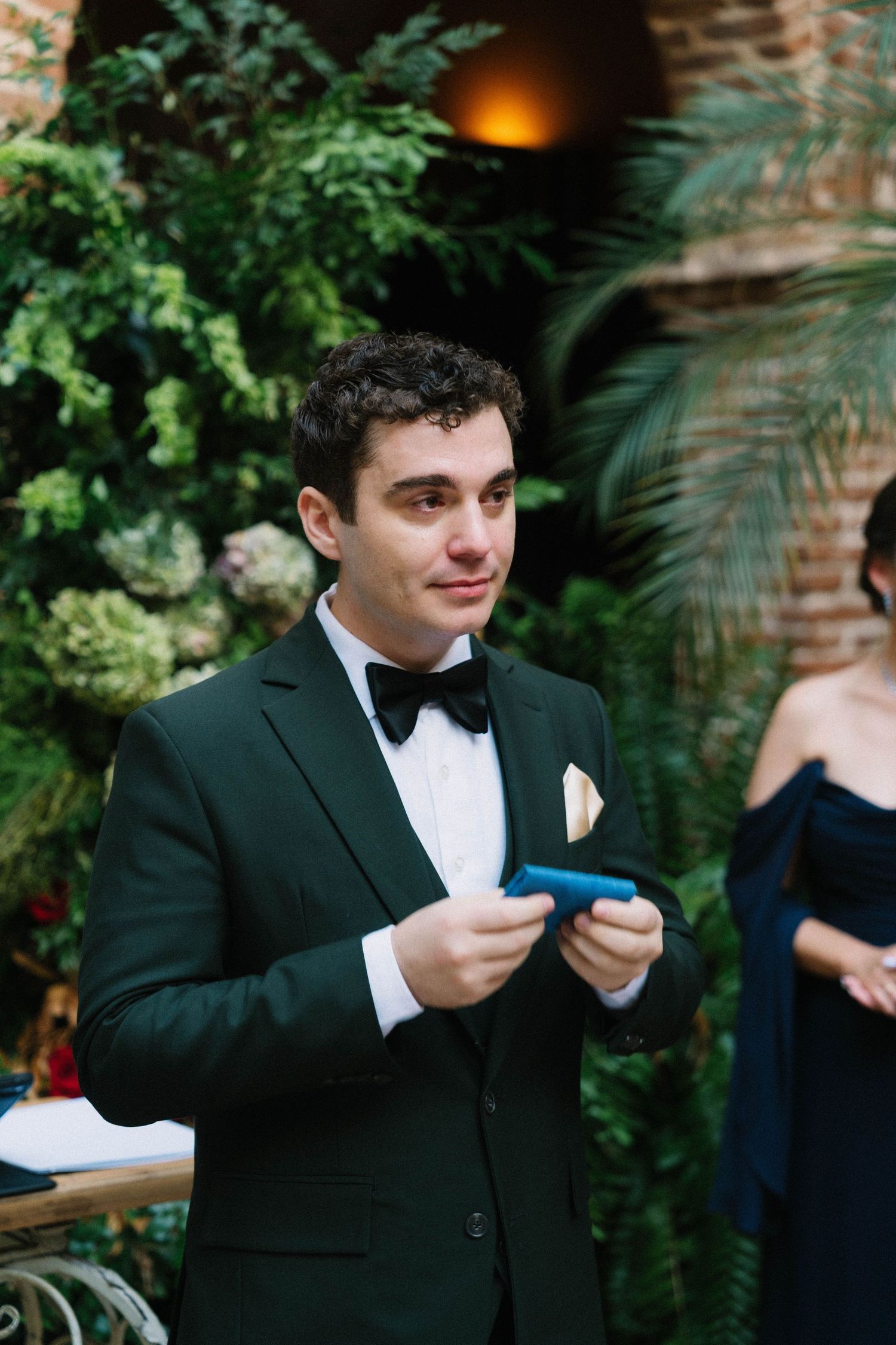 Emotional wedding moments in Zona Colonial Santo Domingo