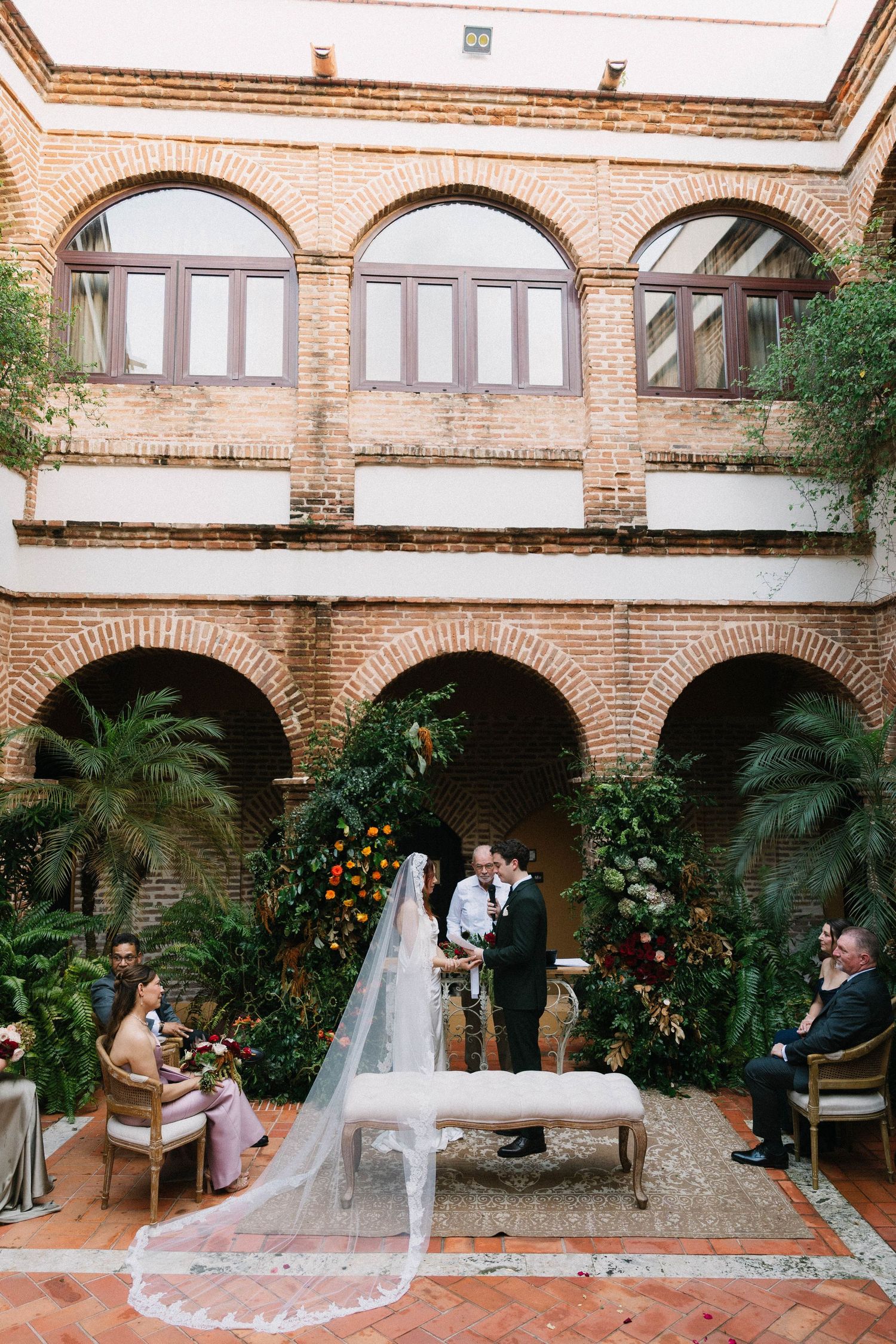 Emotional wedding moments in Zona Colonial Santo Domingo