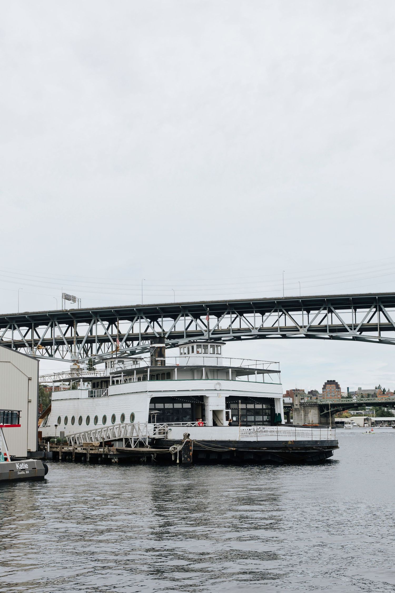 Seattle Waterfront wedding at Ray's Boathouse