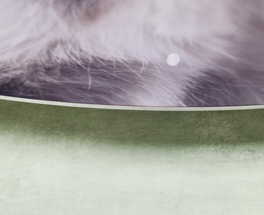 Luxurious metallic prints with a radiant shimmer, enhancing colour and detail for a vibrant, eye-catching finish.