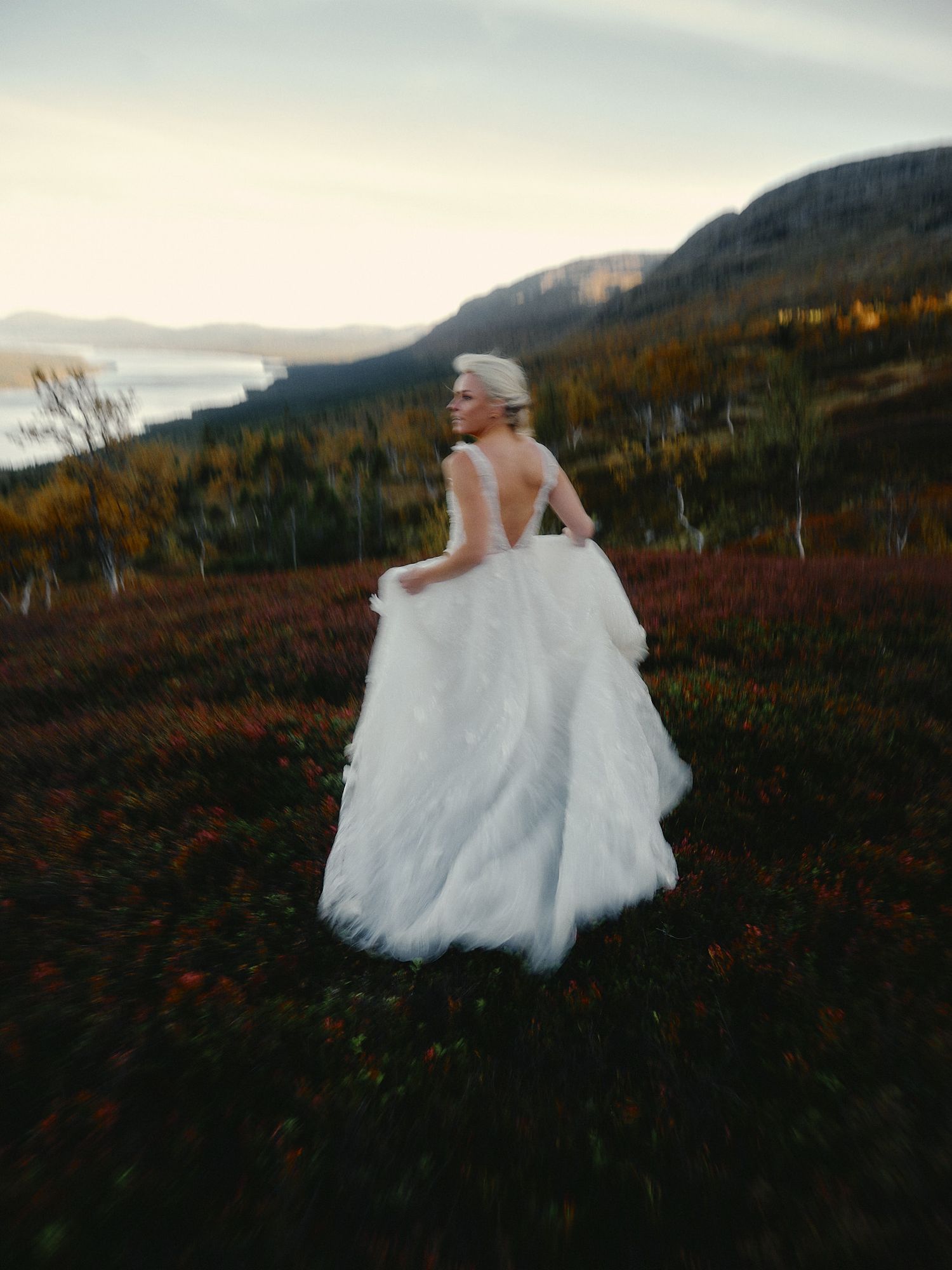 Höstbröllop i Jämtland – Ottsjö | Bröllopsfotograf Åre