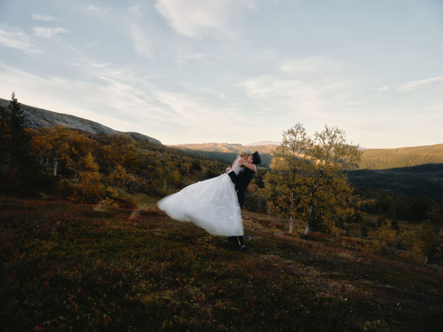 Höstbröllop i Jämtland – Ottsjö | Bröllopsfotograf Åre