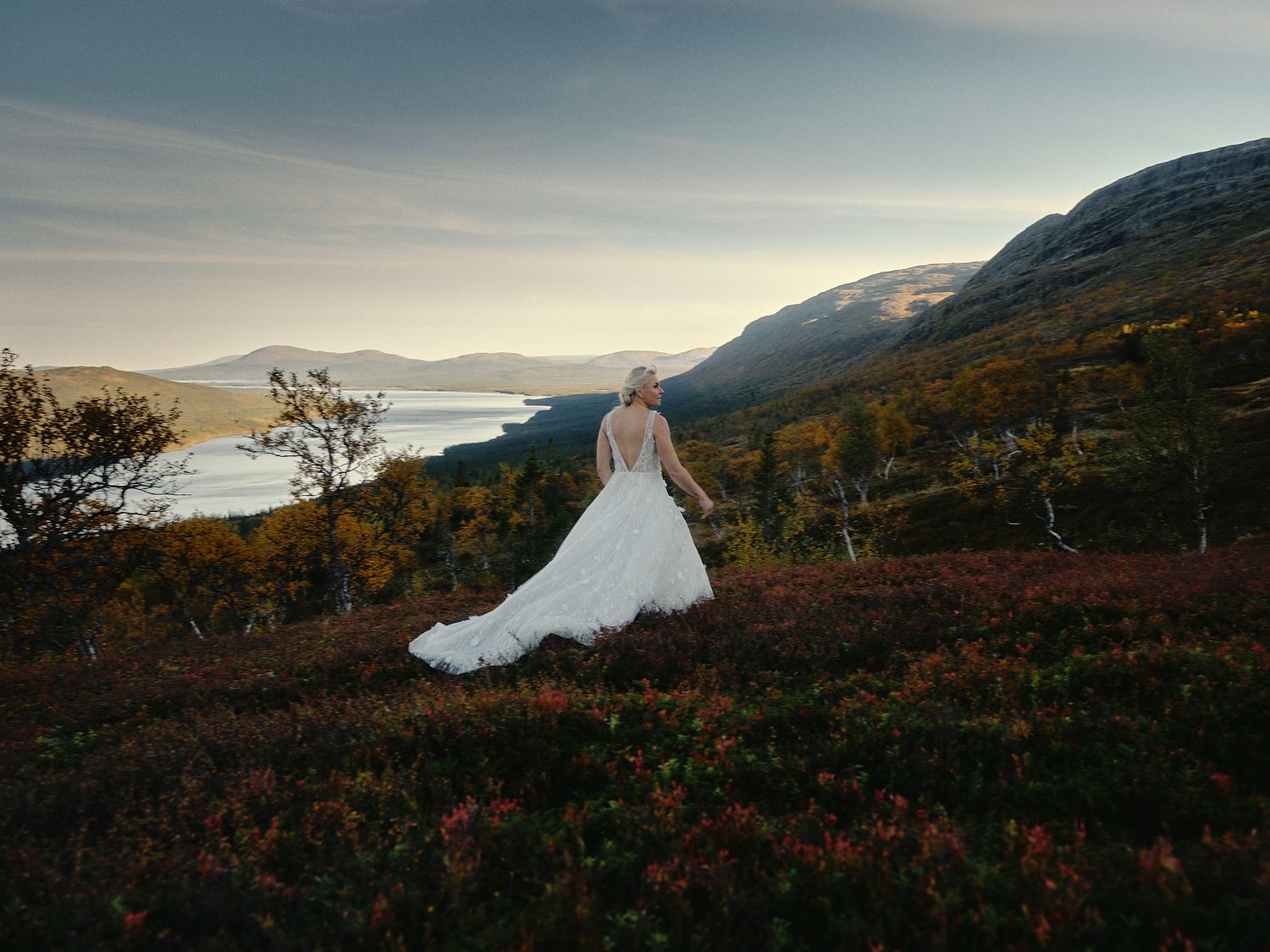 Höstbröllop i Jämtland – Ottsjö | Bröllopsfotograf Åre