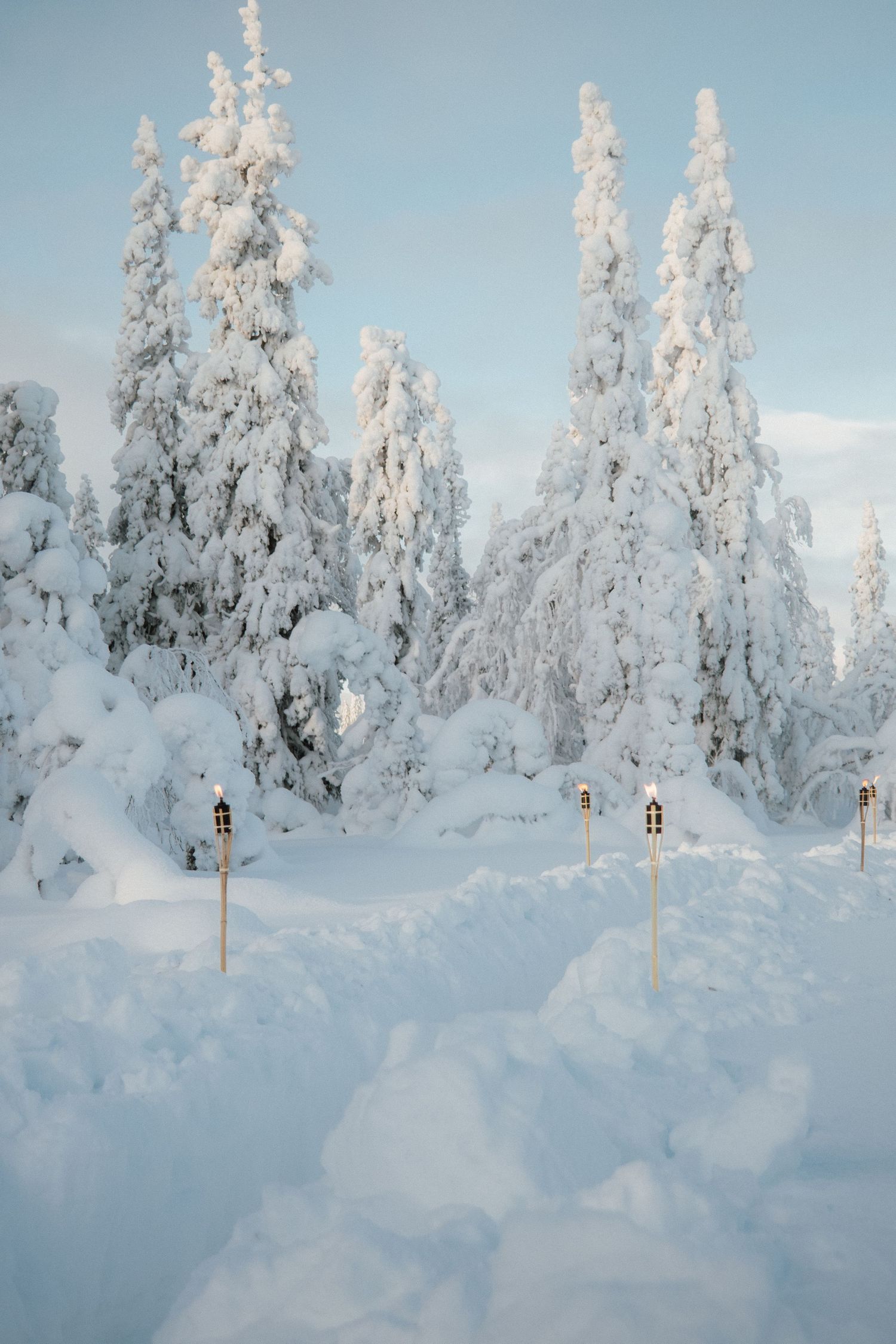 Vinterbröllop i Jämtland – Storåbränna & Big River Camp | Bröllopsfotograf Åre