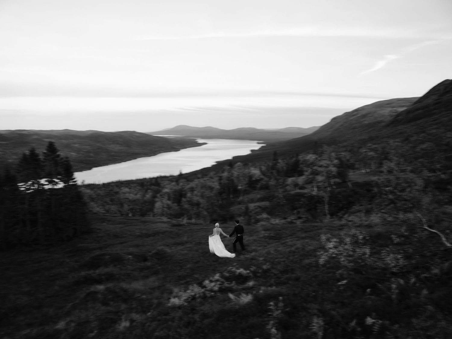 Höstbröllop i Jämtland – Ottsjö | Bröllopsfotograf Åre