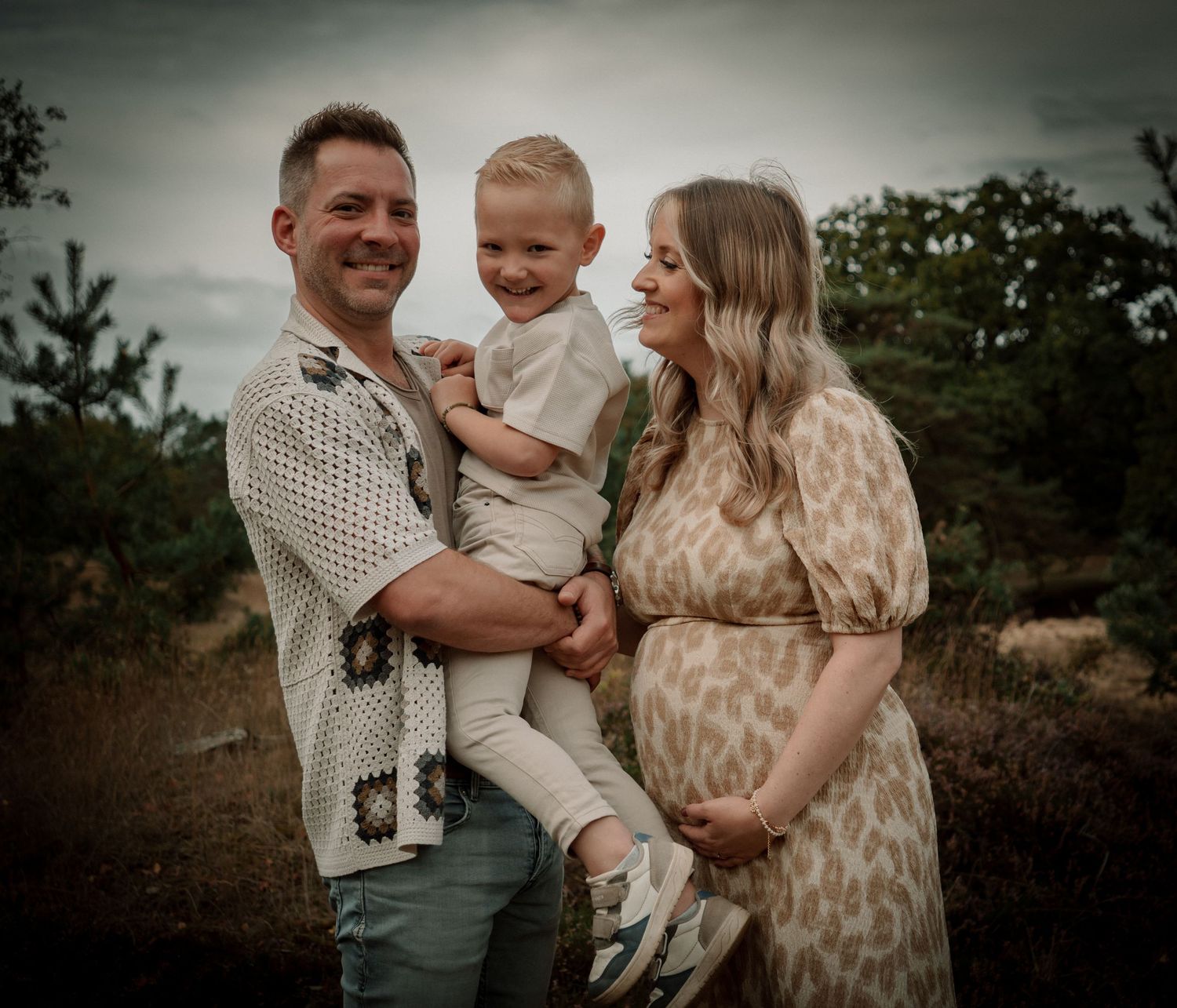 Sophie Mollee Photography - Zwangerschaps shoot - omgeving Eindhoven, Den Bosch, Boxtel, Schijndel, Esch, Liempde, Best, Rosmalen