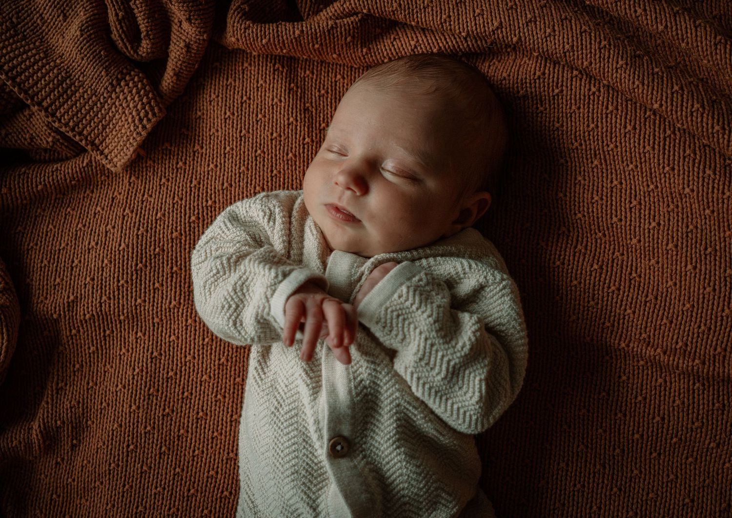 newborn fotografie - Sophie Mollee Photography- omgeving Eindhoven, Den Bosch, Boxtel, Schijndel, Esch, Liempde, Best, Rosmalen