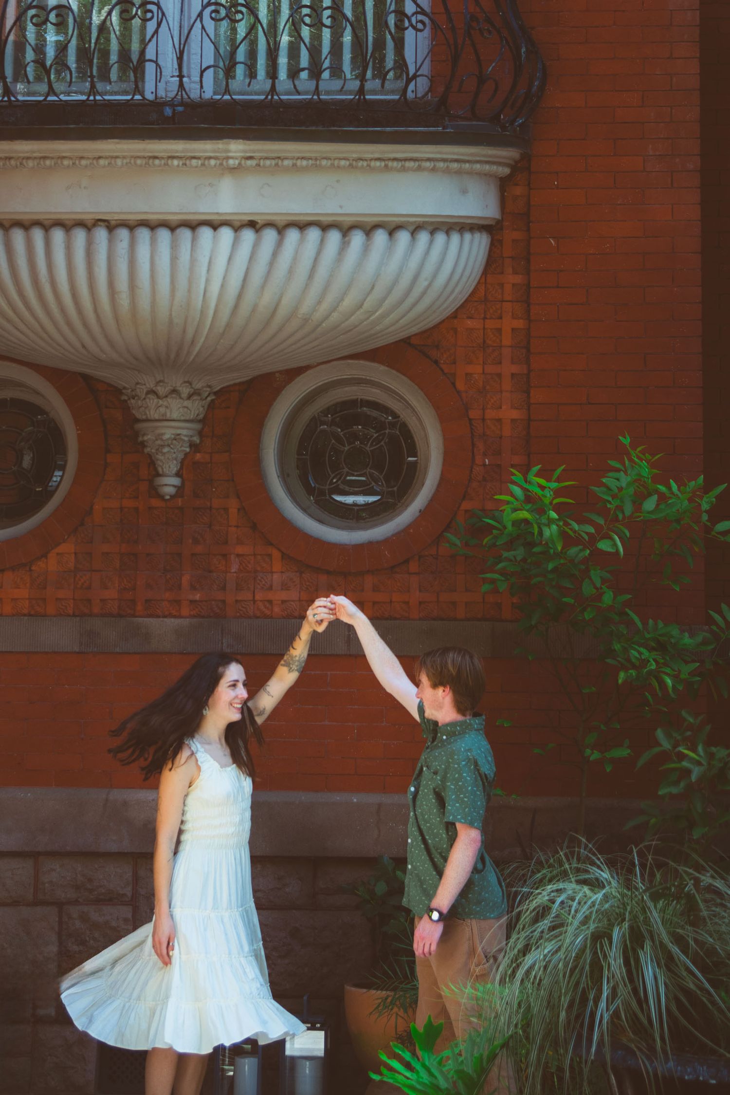 Romantic couples photography photo session walking tour at Hotel Bardo Forsyth Park Savannah Georgia