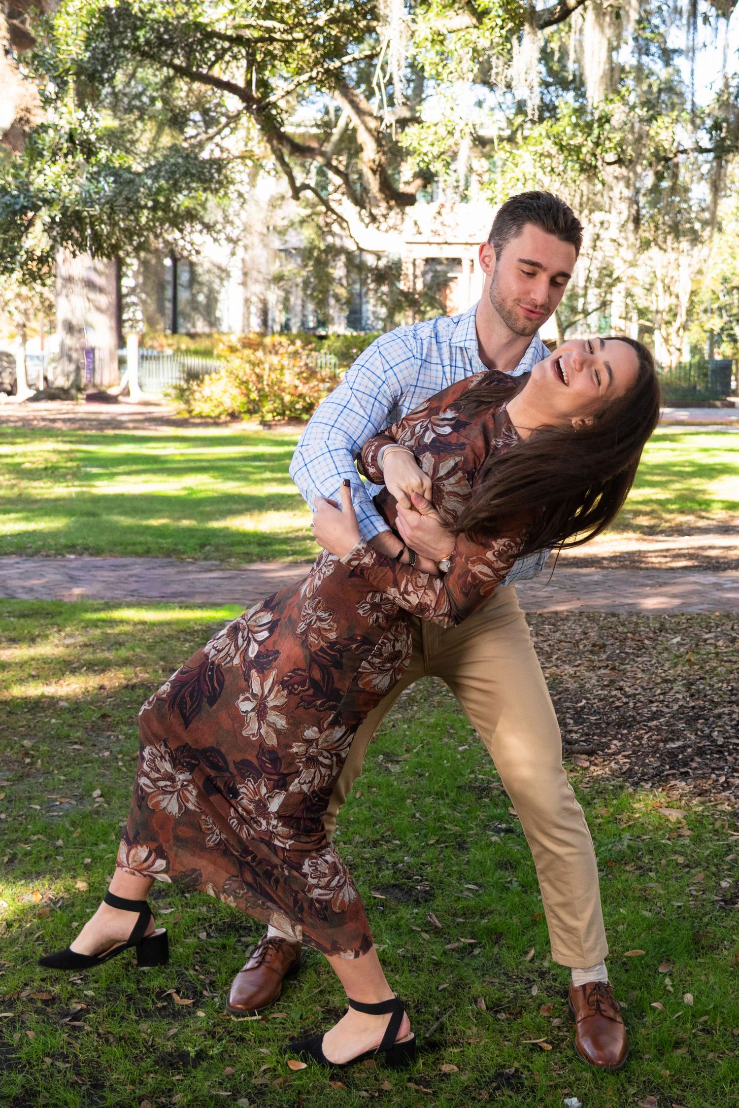 Romantic couples photography photo session Lafayette Square, Savannah Georgia