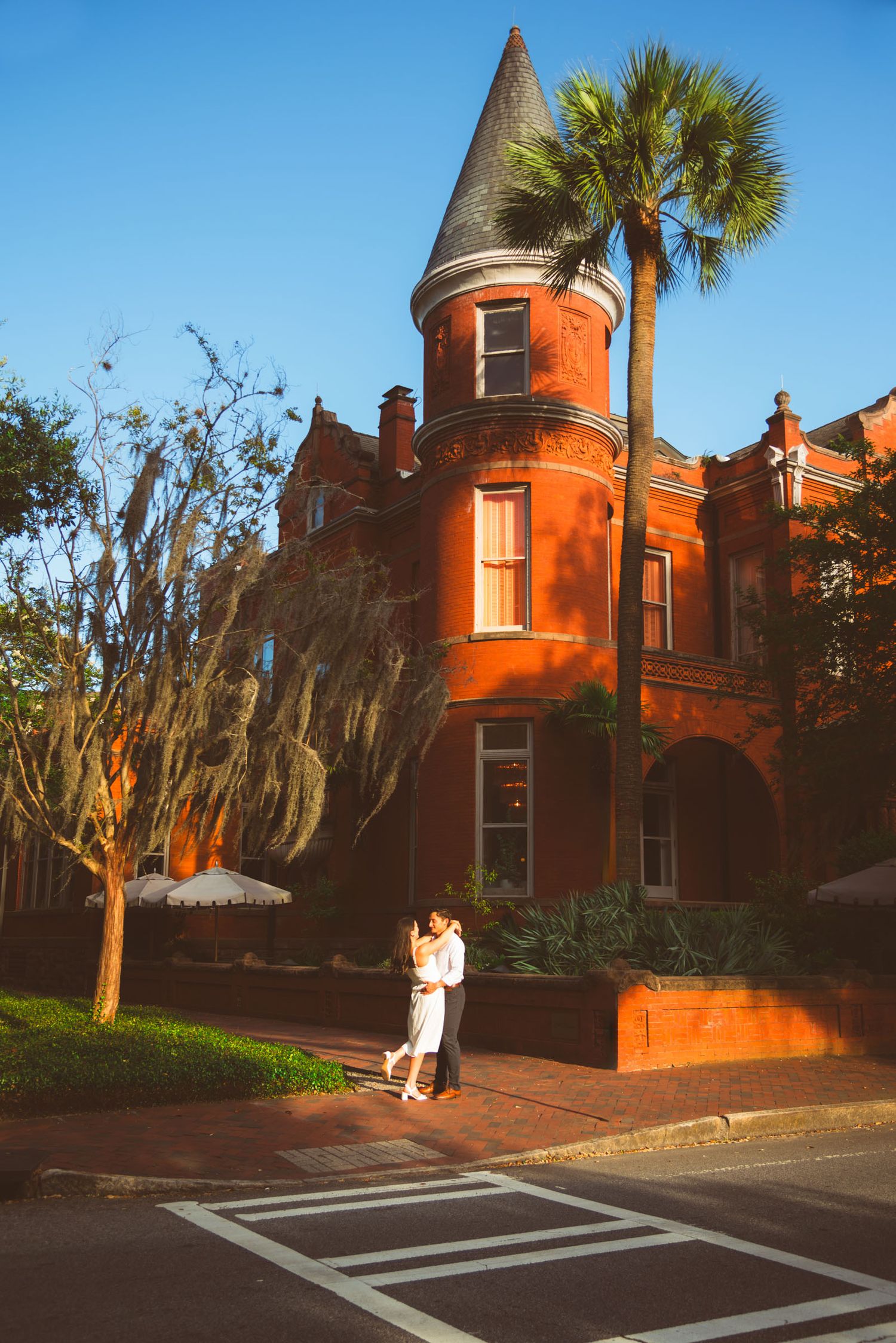 Romantic couples photography photo session tour with downtown walking tour at Hotel Bardo at Forsyth Park, Savannah Georgia