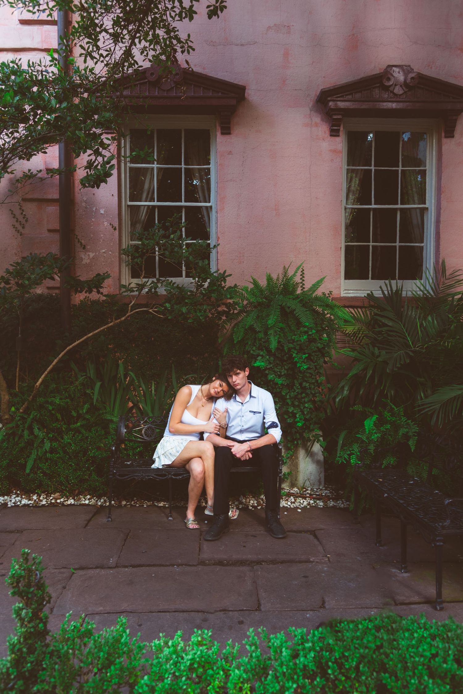 Romantic couples photography photo session tour with downtown walking tour at The Olde Pink House, Savannah Georgia