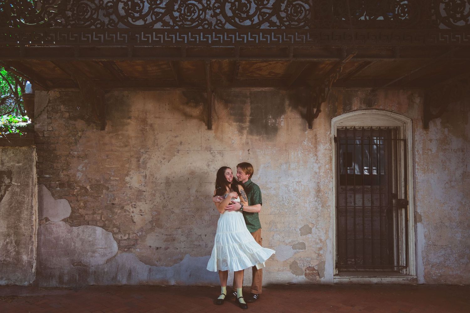 Romantic couples photography photo session with downtown walking tour at Monterey Square, Savannah Georgia