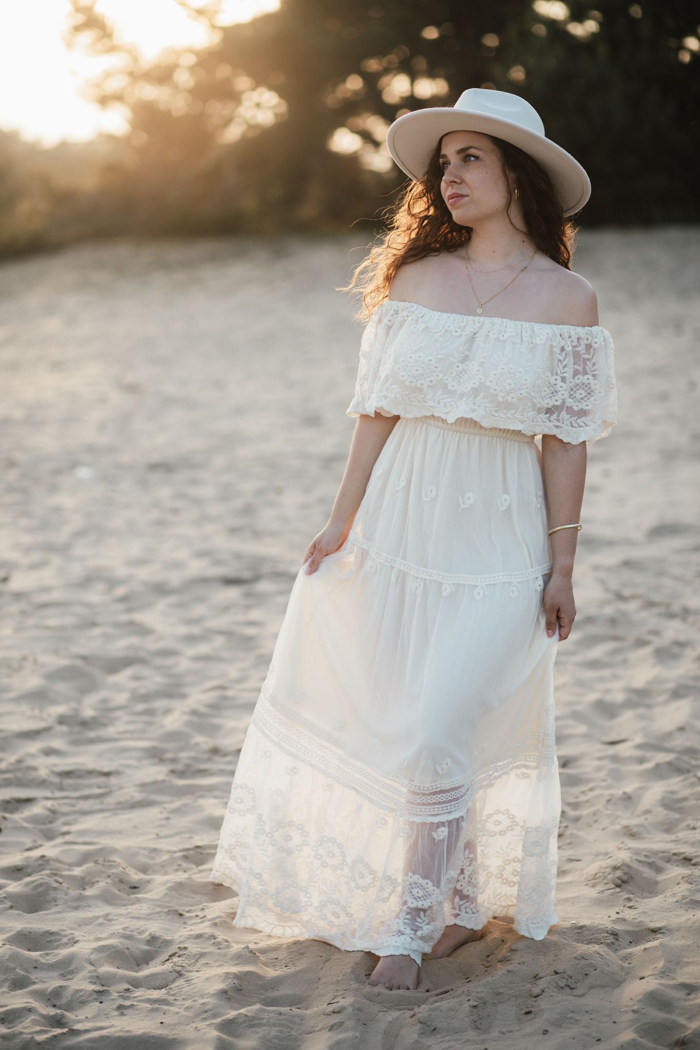 Persoonlijk portret van een klant tijdens een ontspannen fotoshoot, met natuurlijke en pure portretfotografie.