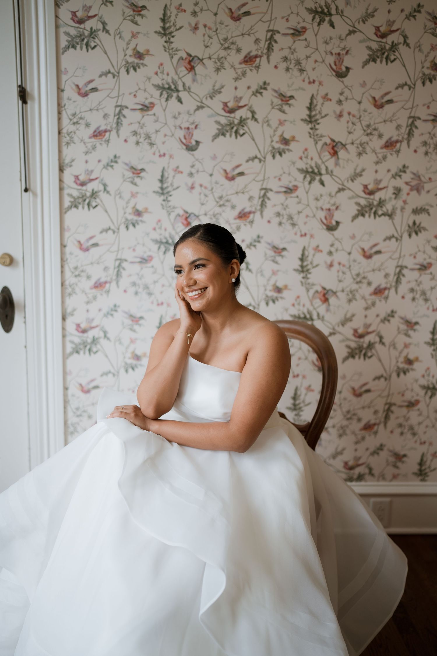Bridal portraits woodbine mansion