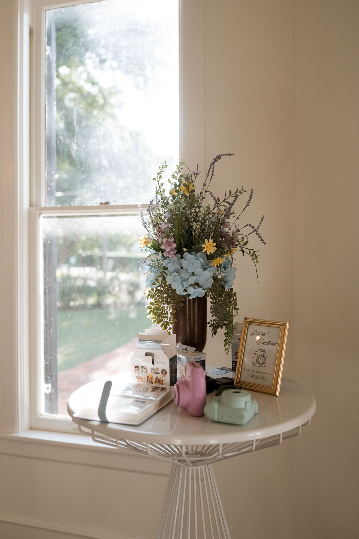 Woodbine Mansion Floral Arrangement