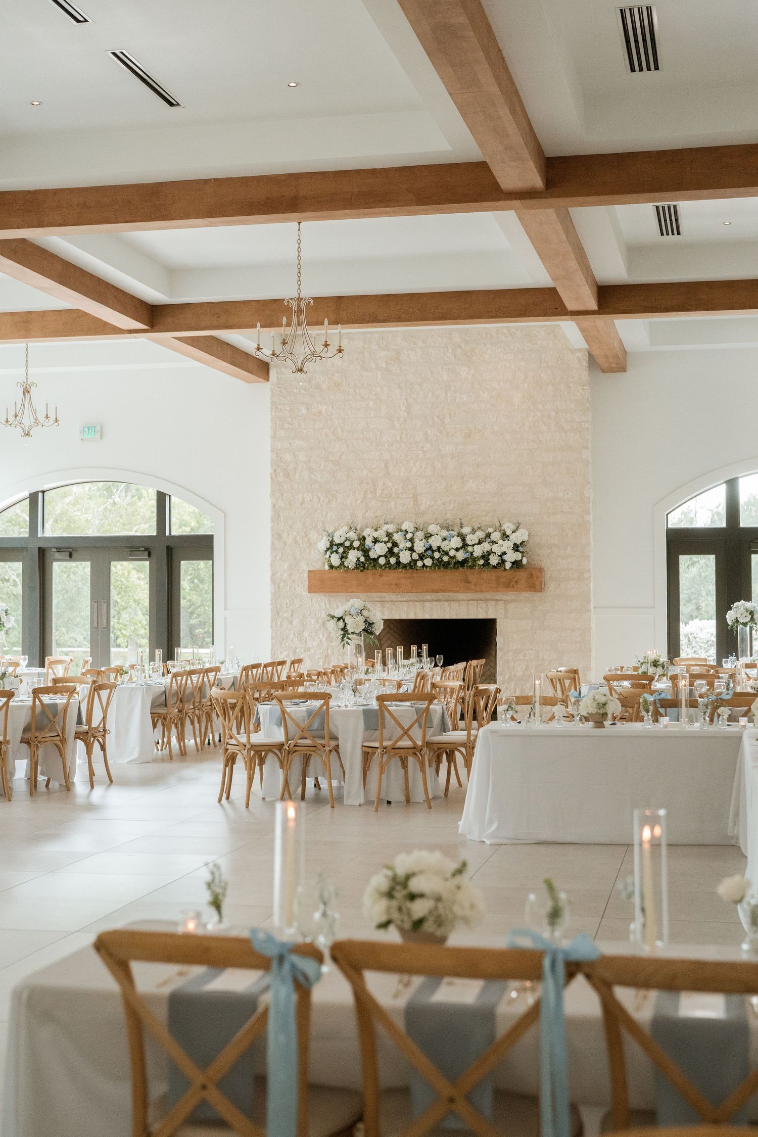 The preserve at canyon lake floral setup