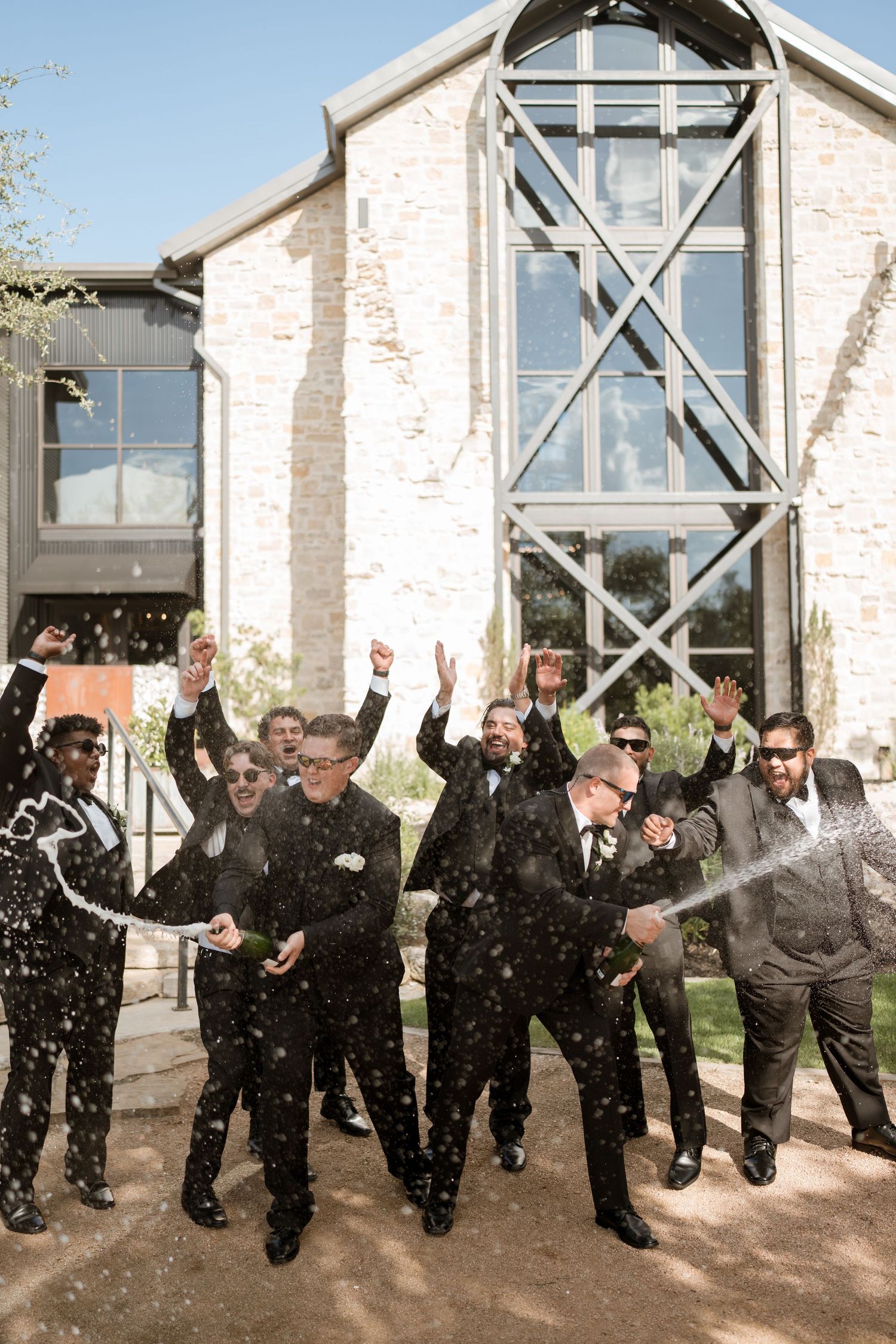 Champagne pop at park 31 wedding venue