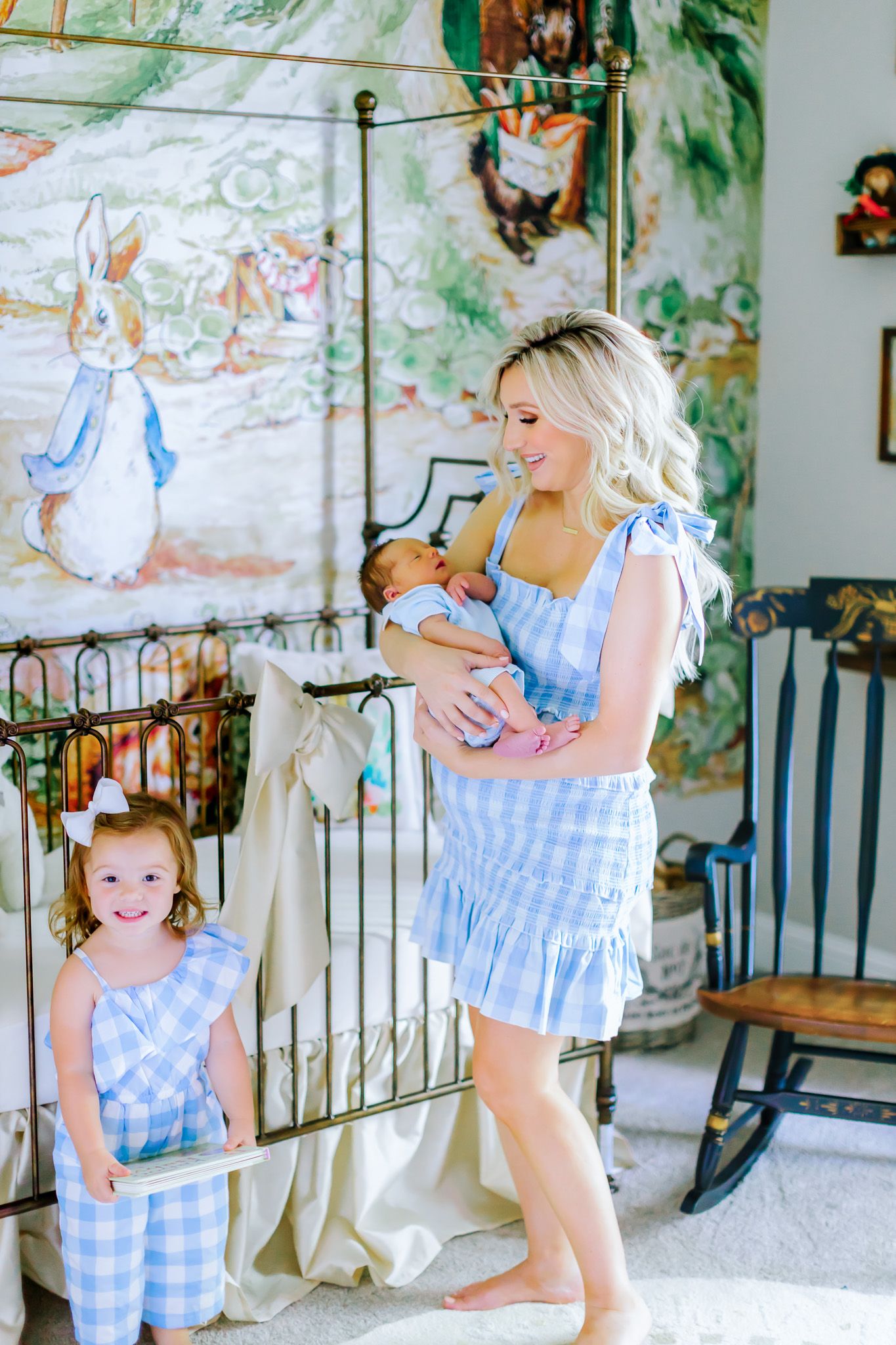 Lifestyle Newborn session in nursery