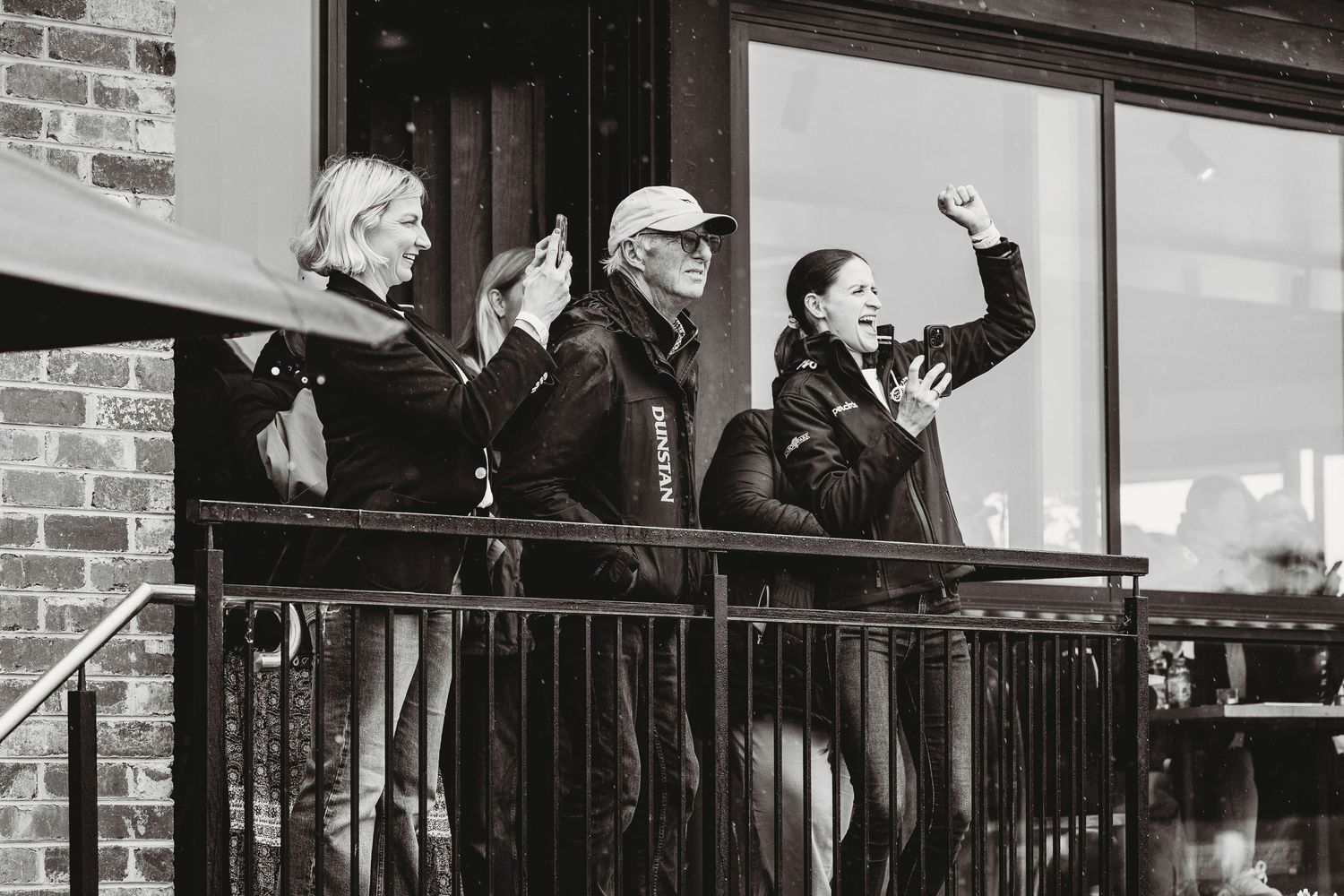 boneo park spectators cheering
