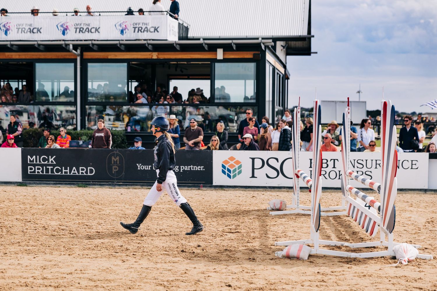 jamie melham course walk boneo park showjumping off the track carnival