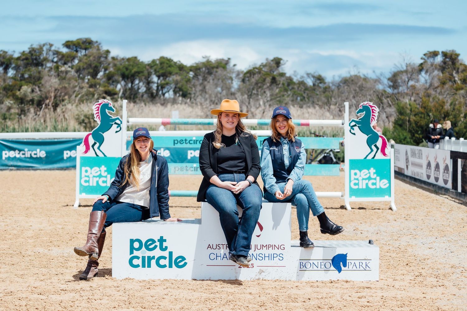 pet circle sponsors australian jumping championships
