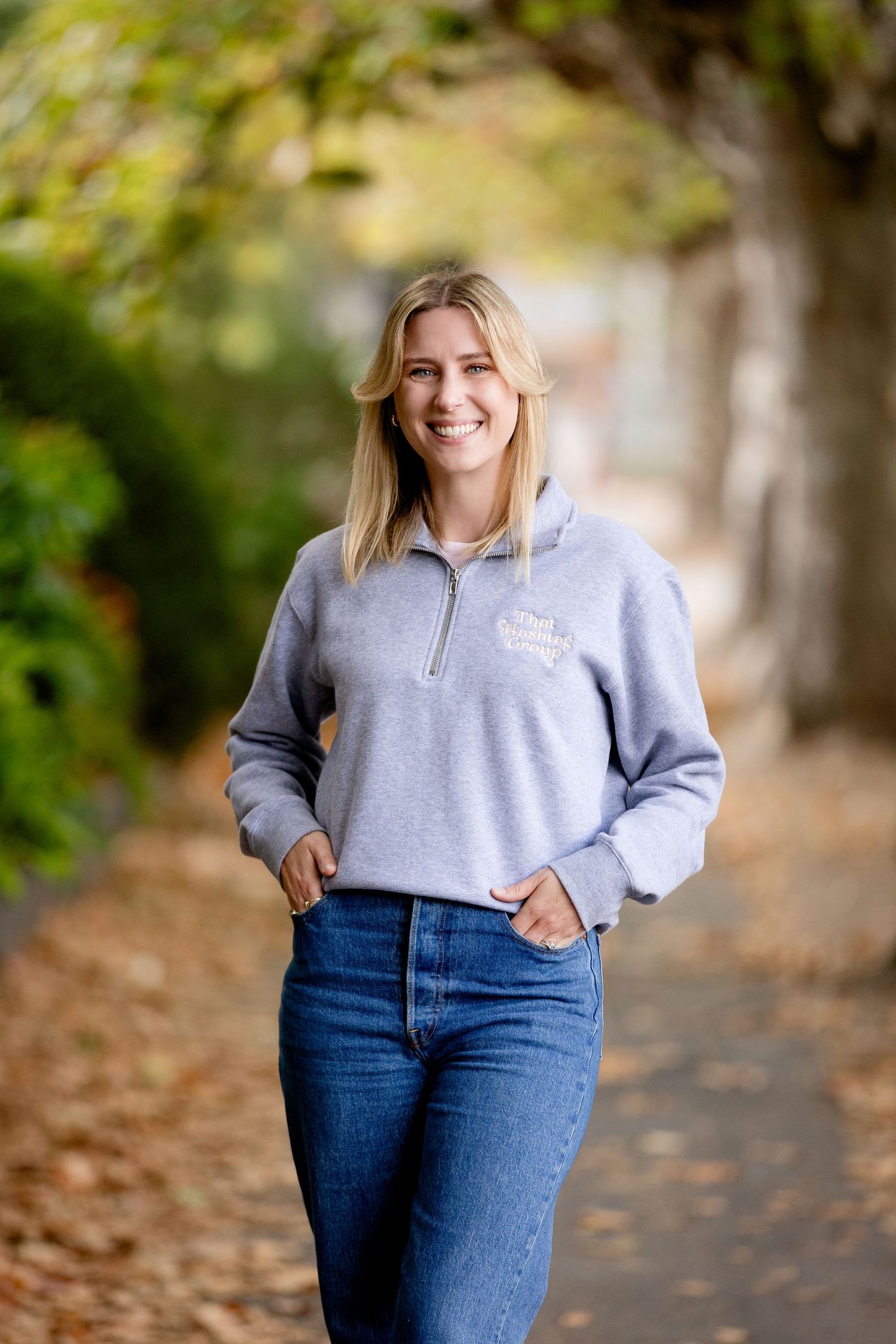 personal branding staff portraits that hashtag group girl