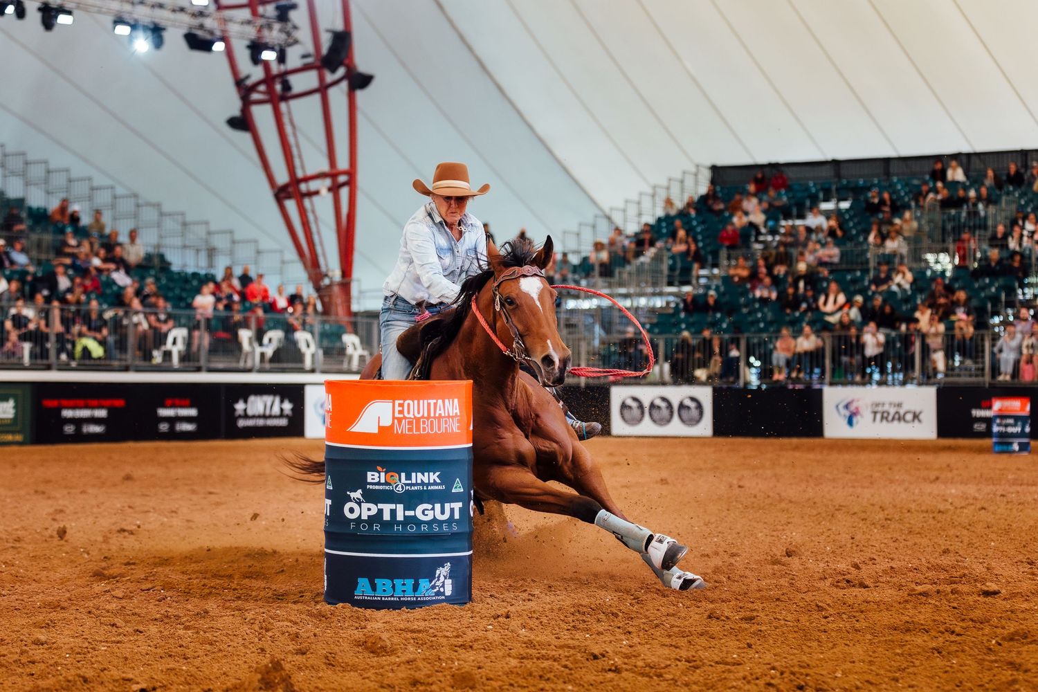 barrel racing equitana