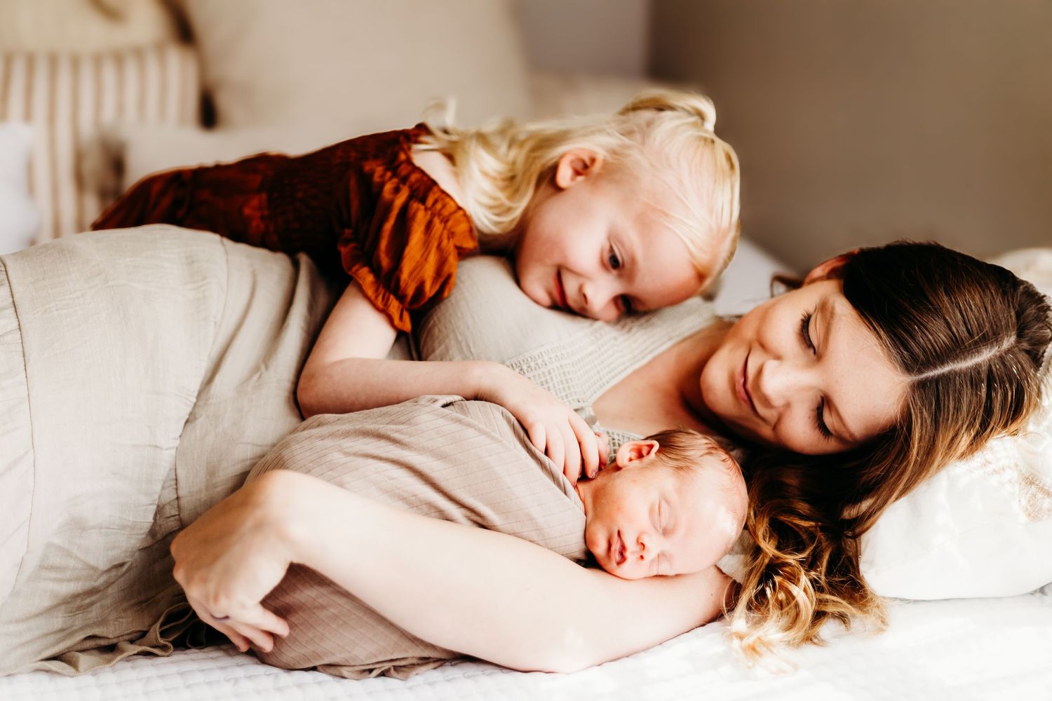 MMG Photography|Manitowoc, Sheboygan & Northeast Wisconsin wedding, senior, family, maternity, newborn lifestyle photographer