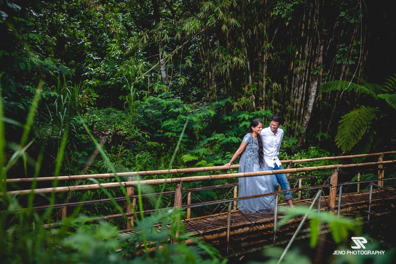 Romantic-post-wedding-shoot-Trichy-captured-by-Jeno-Photography-bali-couple-shoot