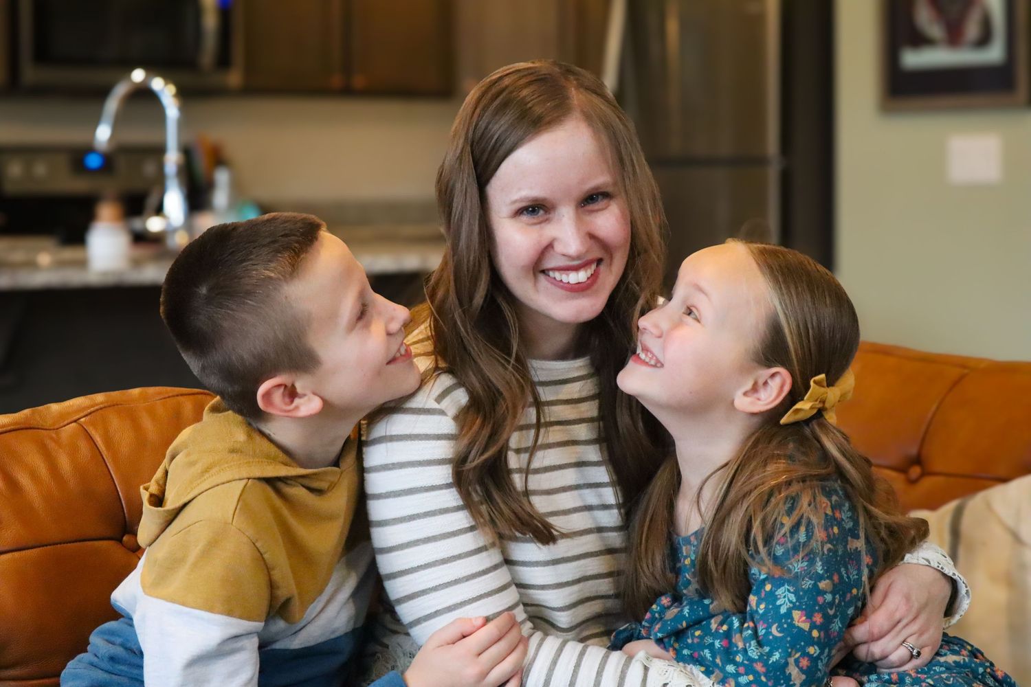 mother and two children photoshoot