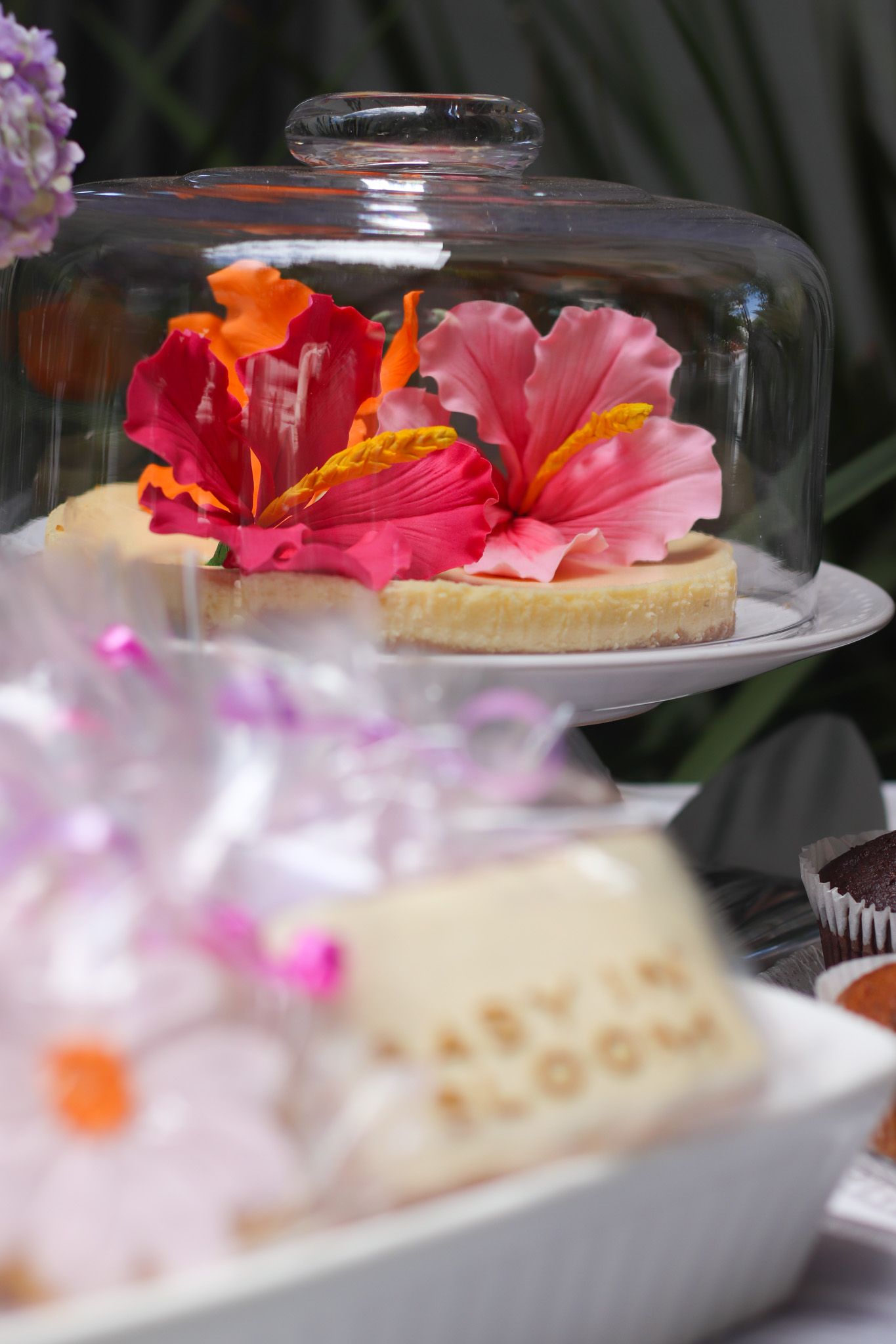 Cake and flowers